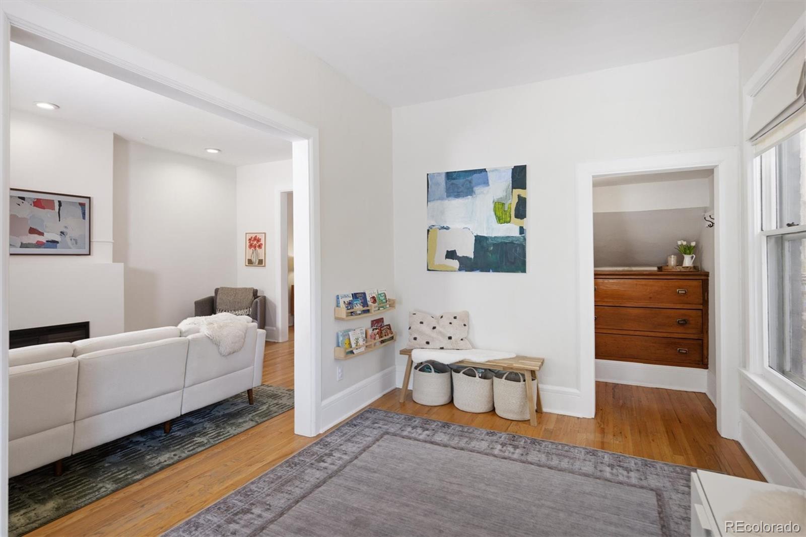 MLS Image #5 for 216 n sherman street,denver, Colorado