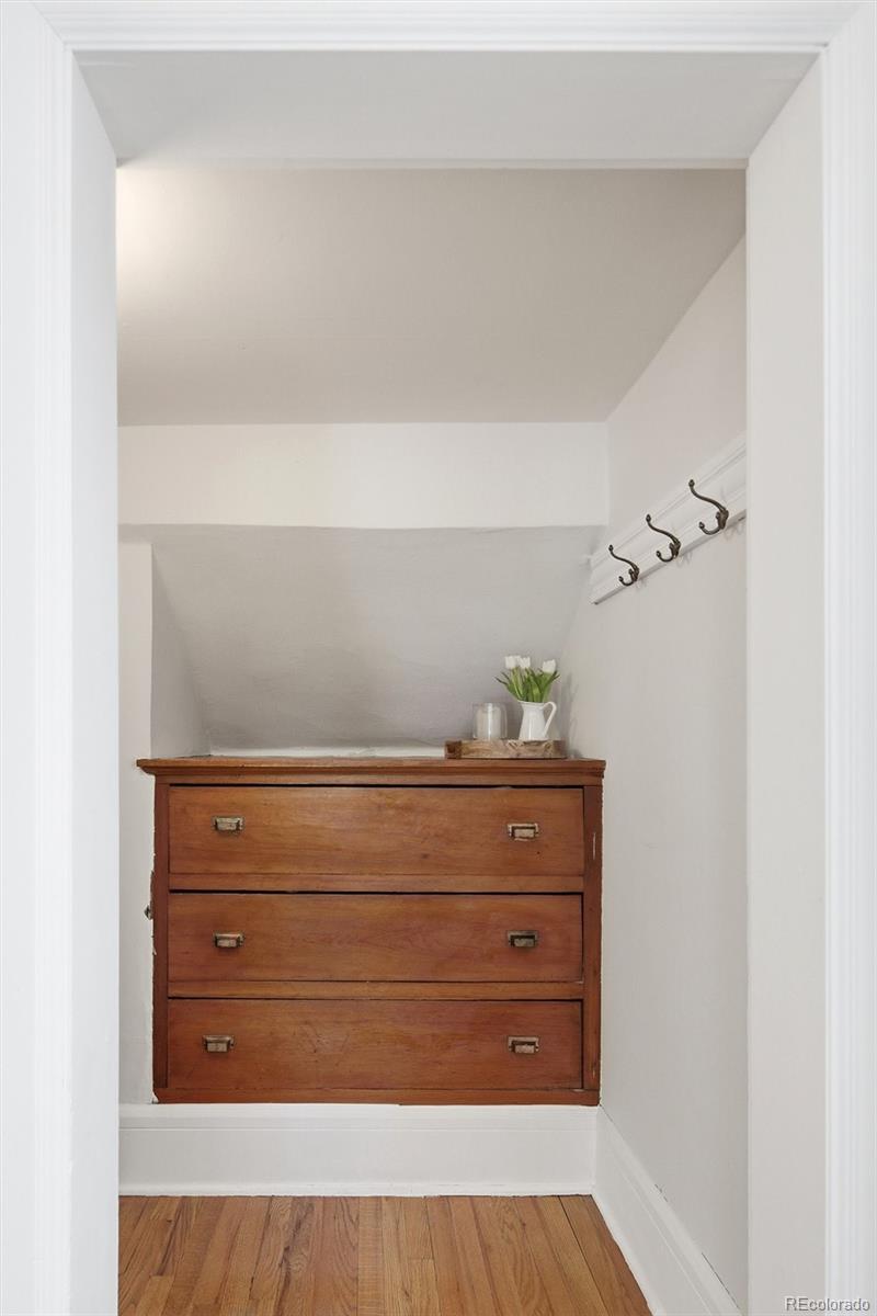 MLS Image #8 for 216 n sherman street,denver, Colorado