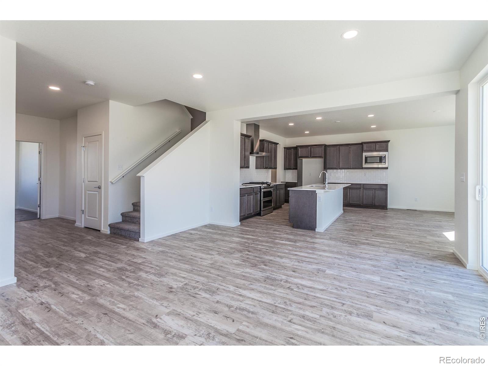 MLS Image #3 for 744  trumpet court,windsor, Colorado