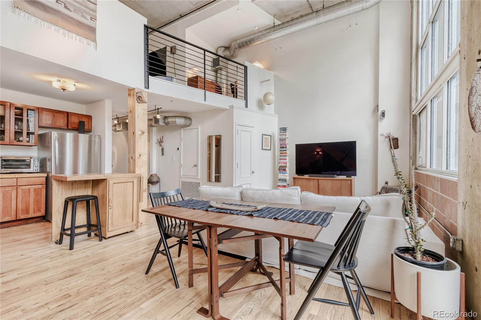 MLS Image #6 for 1050  cherokee street 210,denver, Colorado