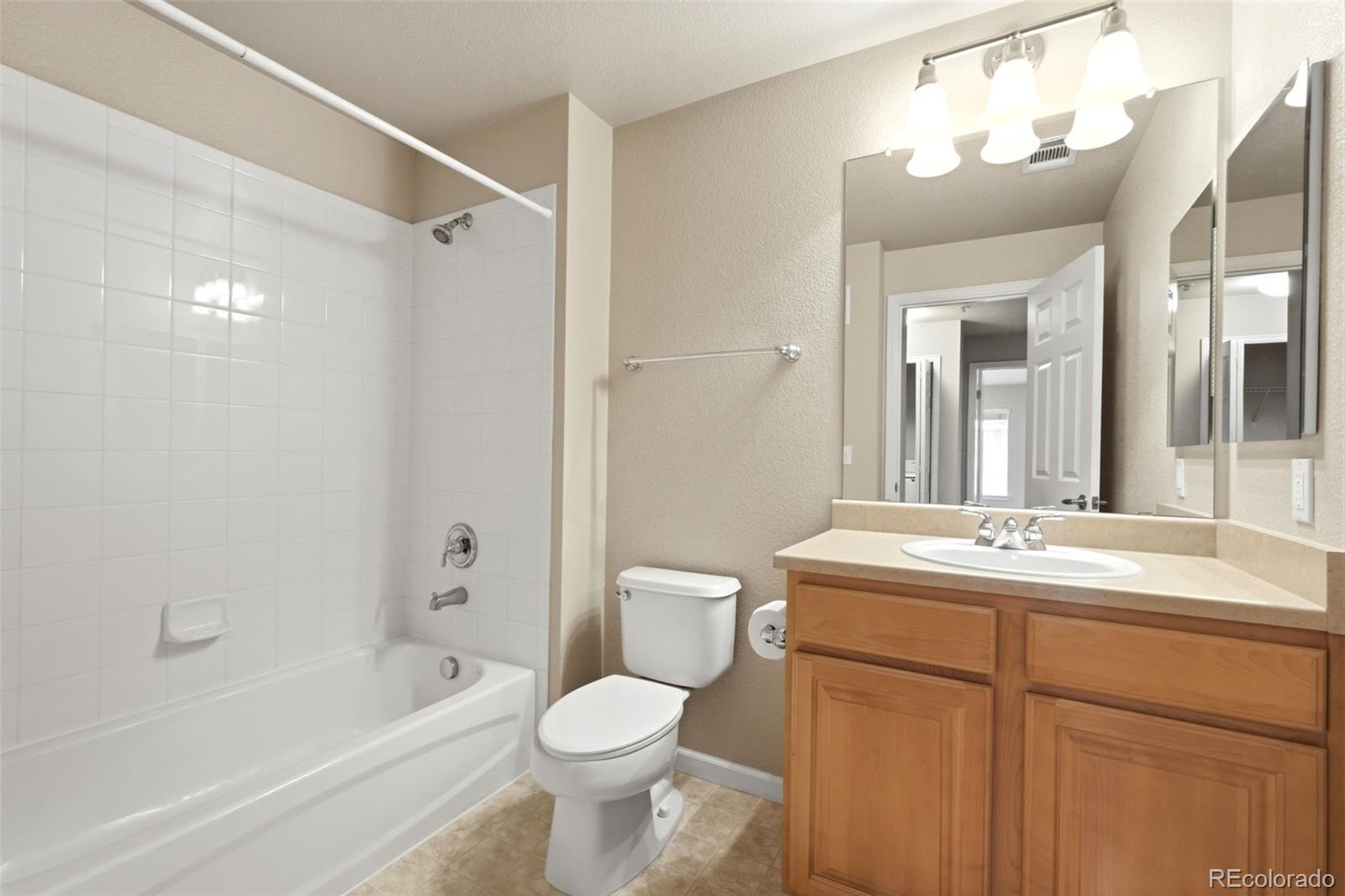 MLS Image #20 for 14156  sun blaze loop c,broomfield, Colorado