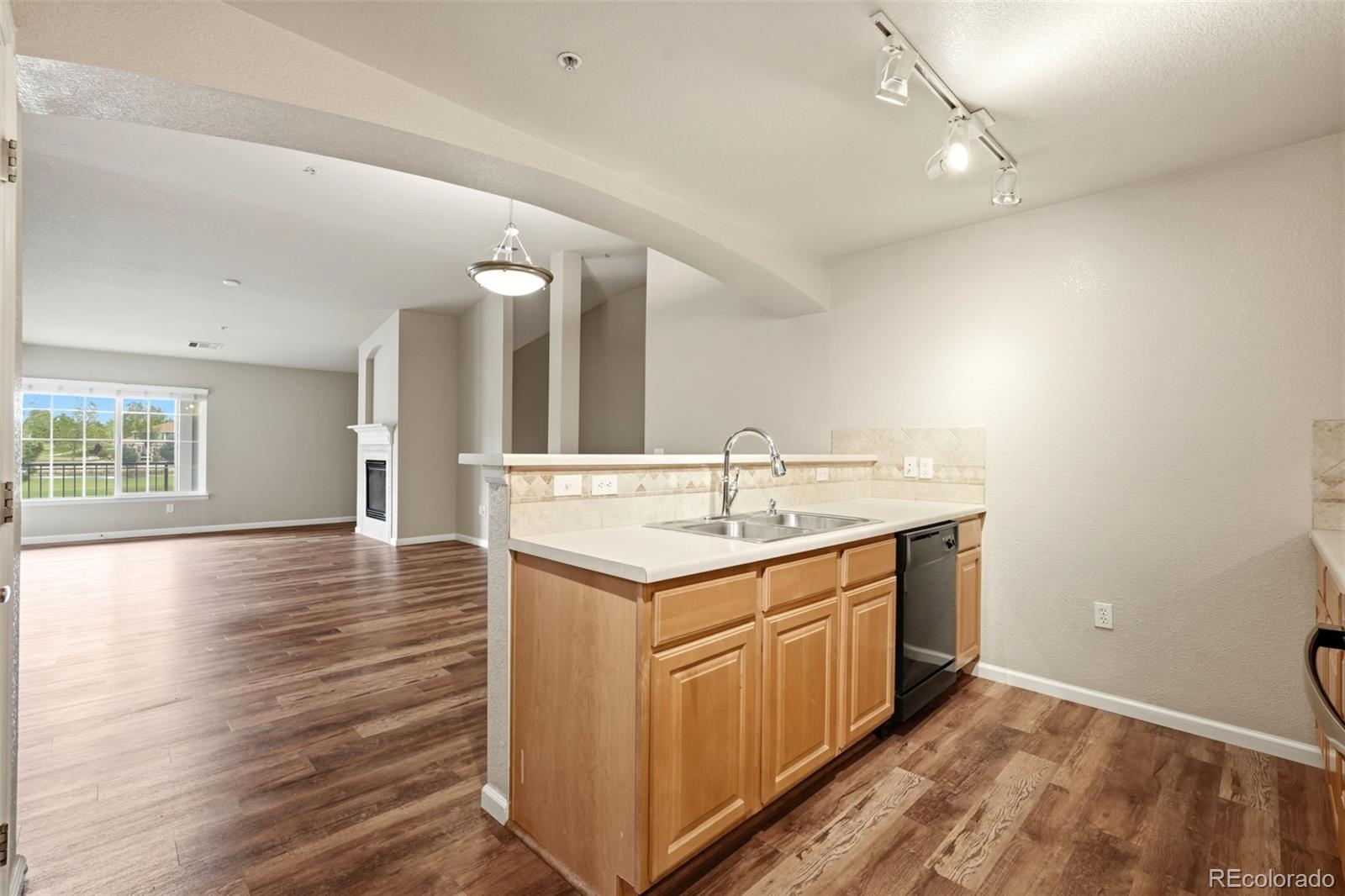 MLS Image #8 for 14156  sun blaze loop c,broomfield, Colorado