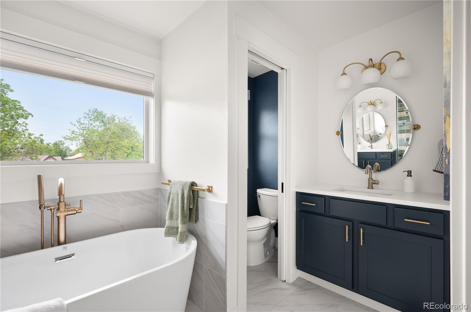 MLS Image #23 for 1555 s grant street,denver, Colorado