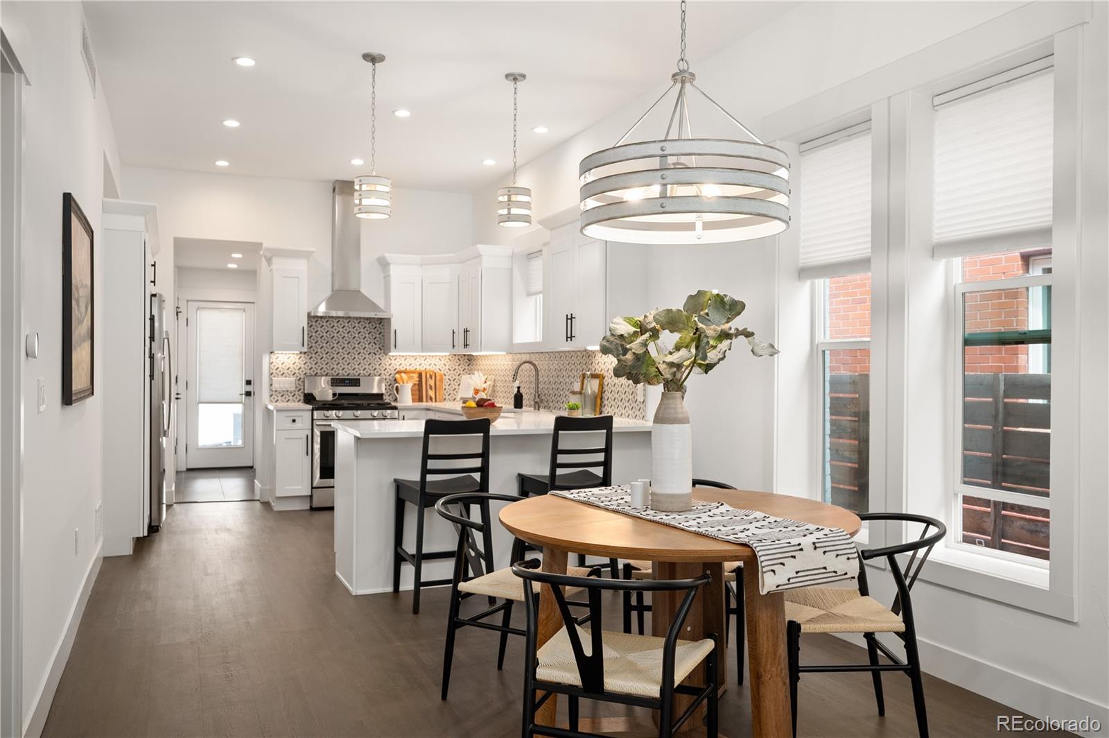 MLS Image #7 for 1555 s grant street,denver, Colorado