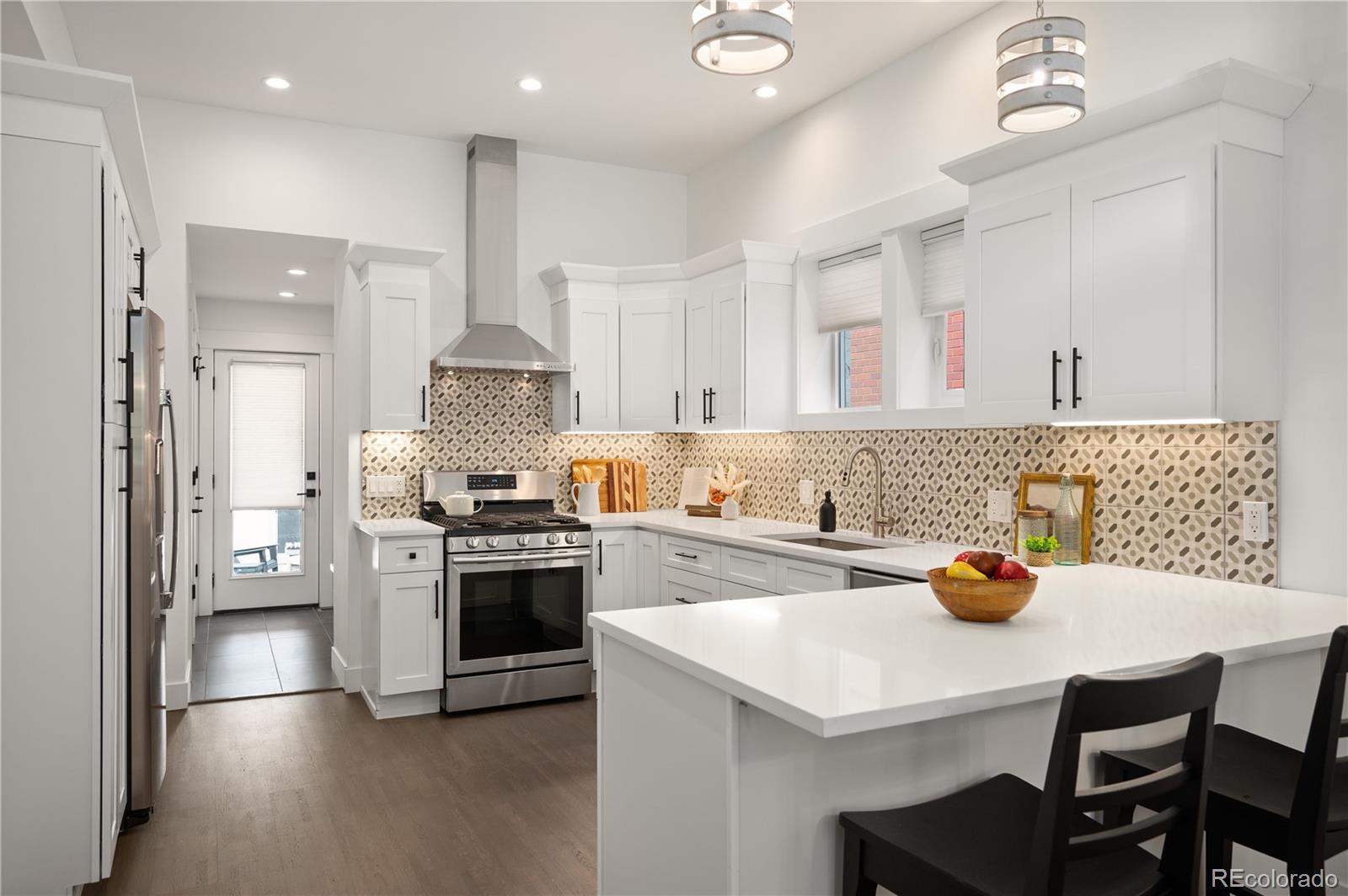 MLS Image #9 for 1555 s grant street,denver, Colorado