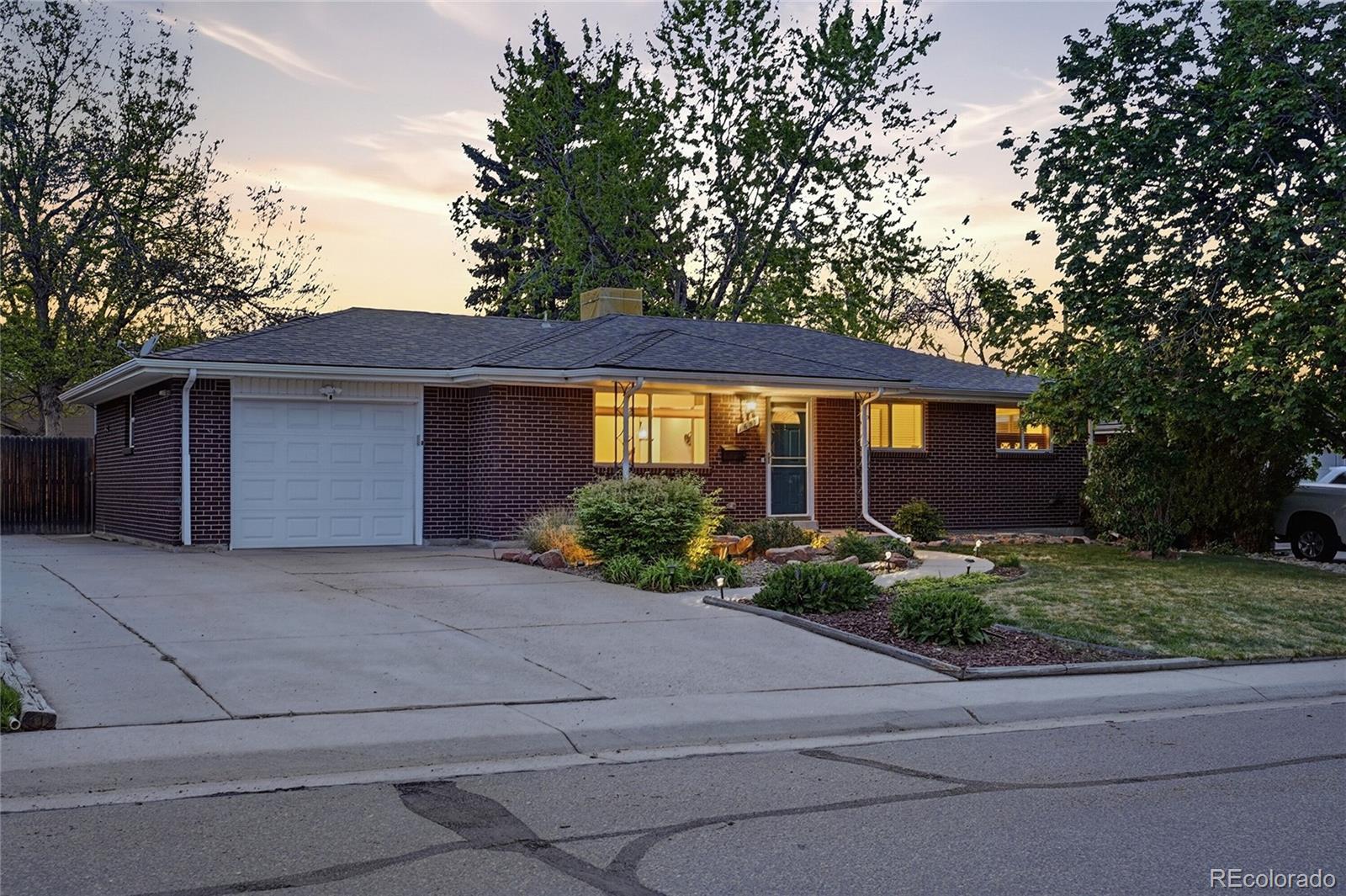 MLS Image #1 for 1637 s balsam court,lakewood, Colorado