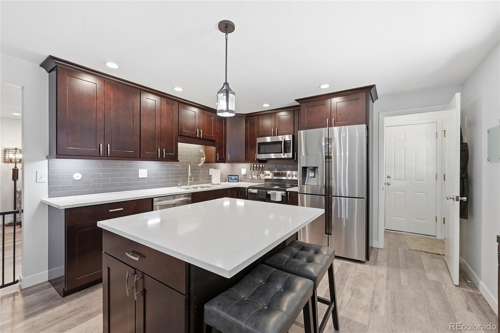 MLS Image #5 for 1637 s balsam court,lakewood, Colorado