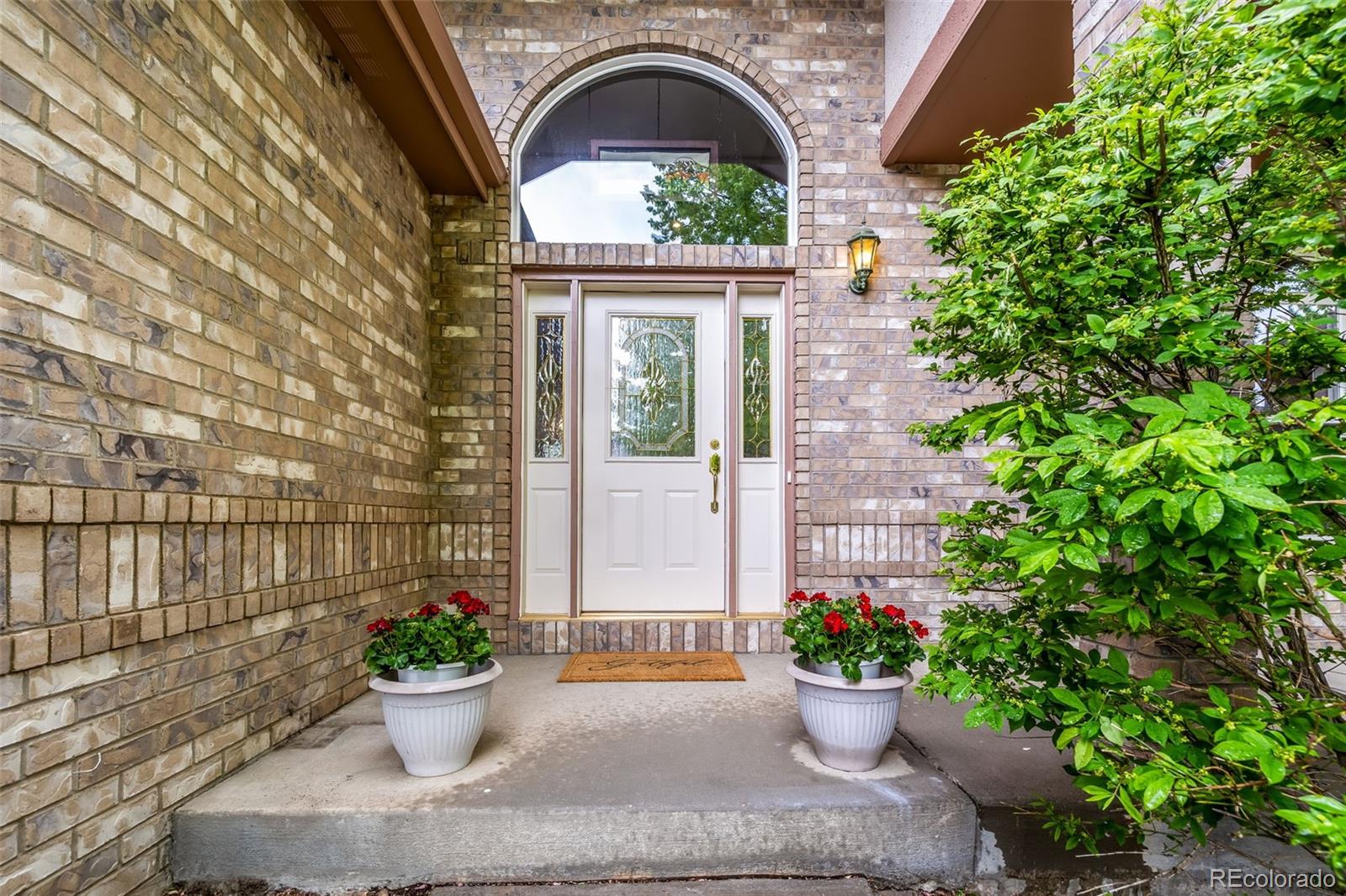 MLS Image #1 for 2046  falcon drive,longmont, Colorado