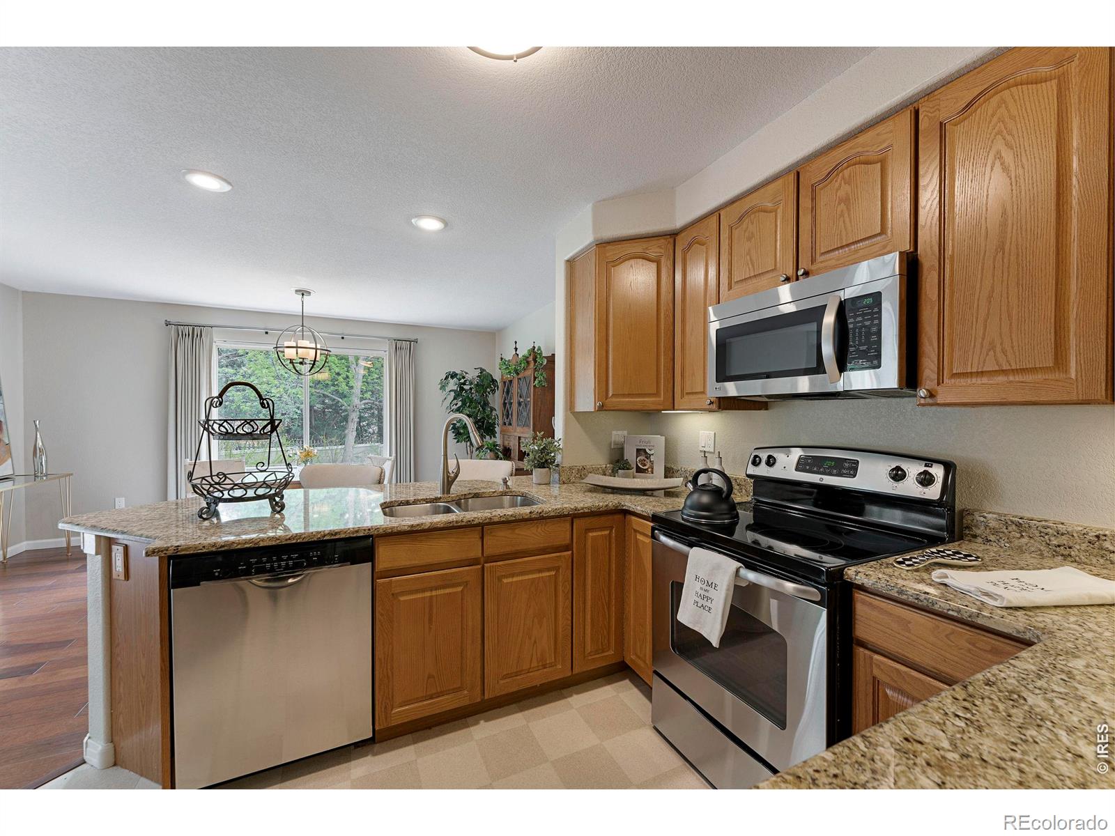 MLS Image #10 for 907  hover ridge circle,longmont, Colorado