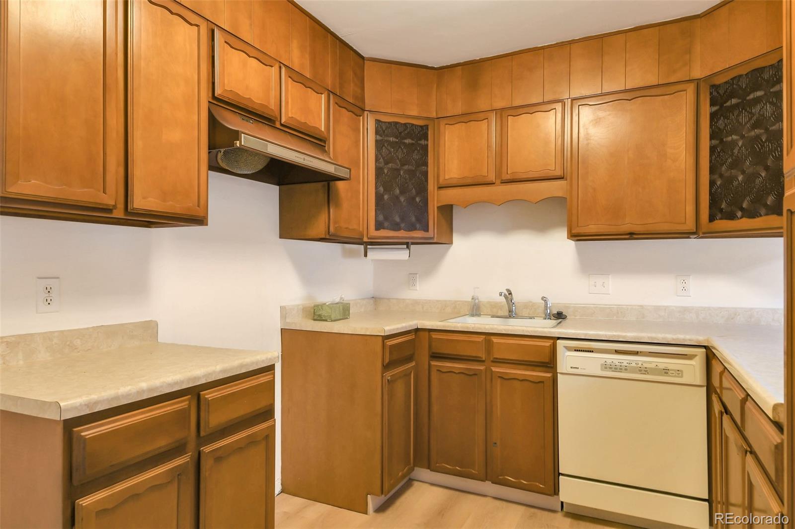MLS Image #3 for 2635 s sheridan court,lakewood, Colorado