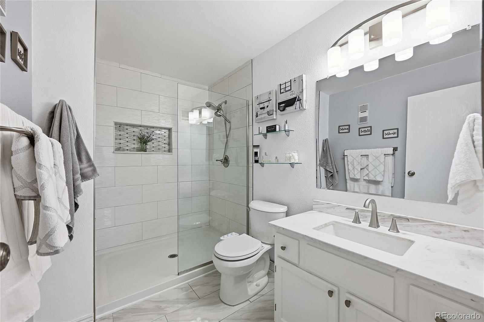 MLS Image #12 for 10251 w 44th avenue,wheat ridge, Colorado