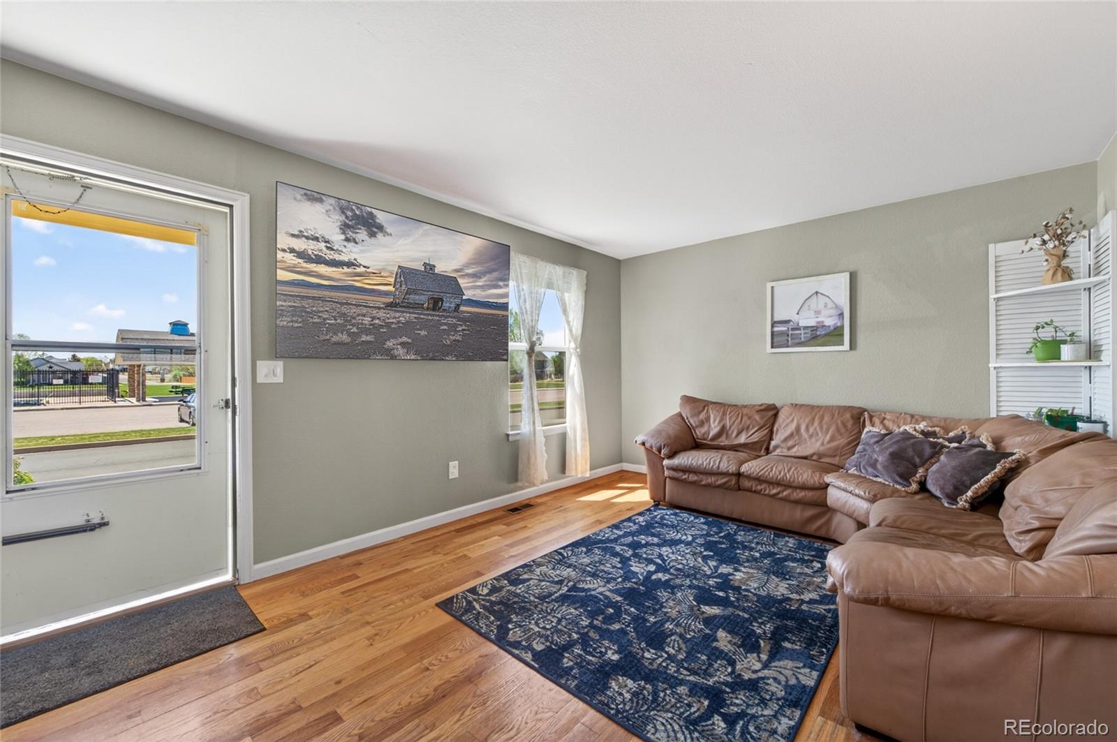 MLS Image #5 for 2830  renshaw street,strasburg, Colorado