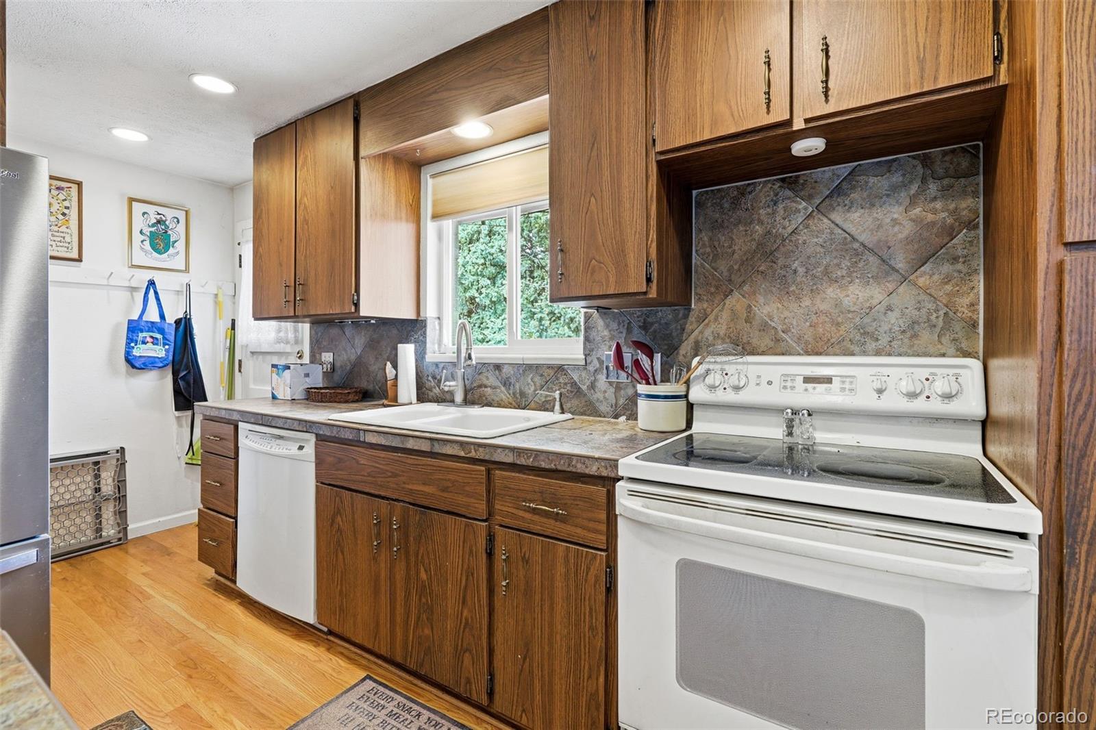 MLS Image #18 for 6631 s billings way,centennial, Colorado