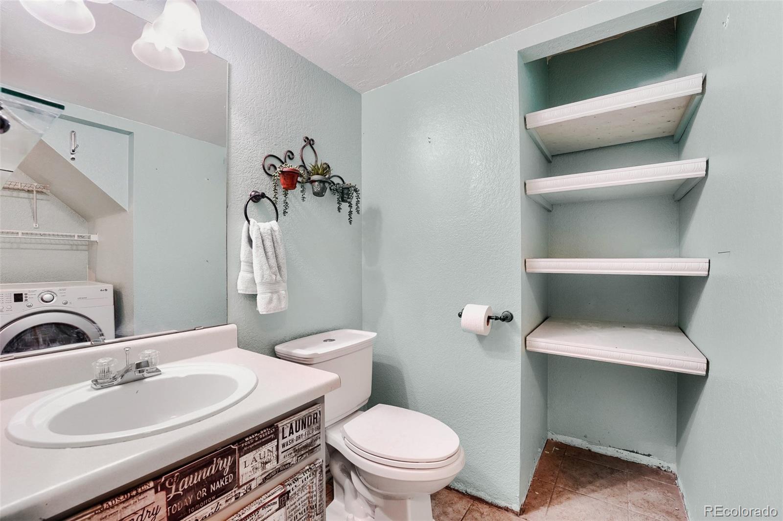 MLS Image #7 for 1553 s buckley circle,aurora, Colorado
