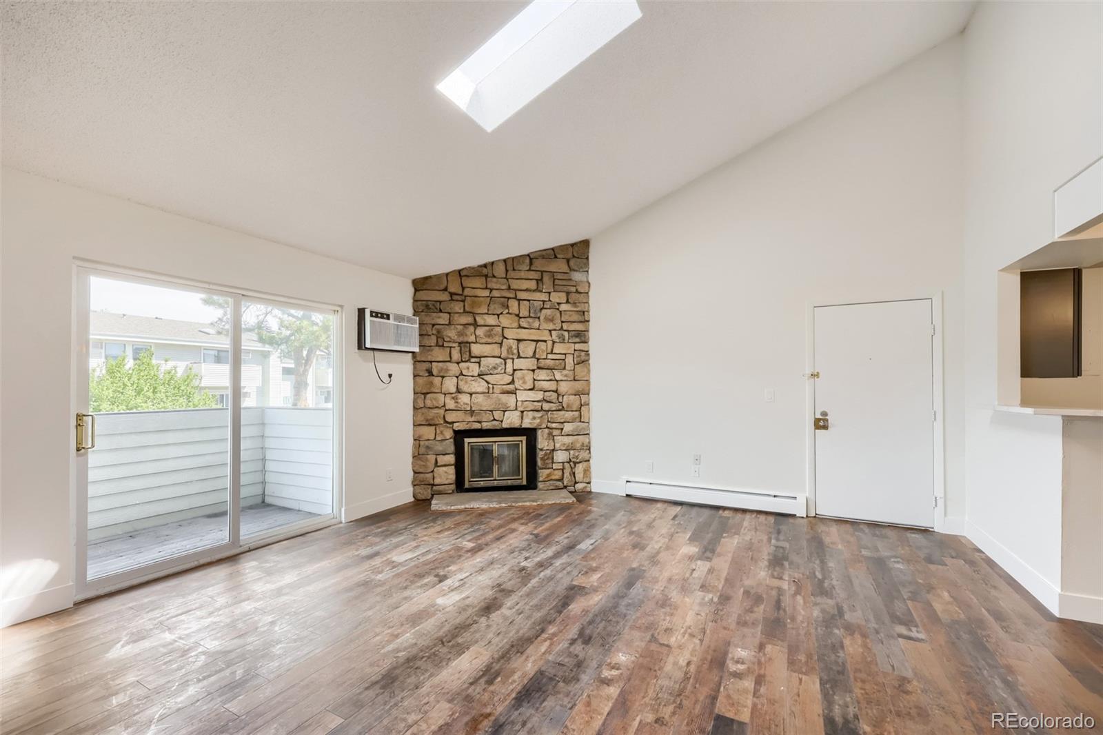MLS Image #4 for 10150 e virginia avenue 204,denver, Colorado