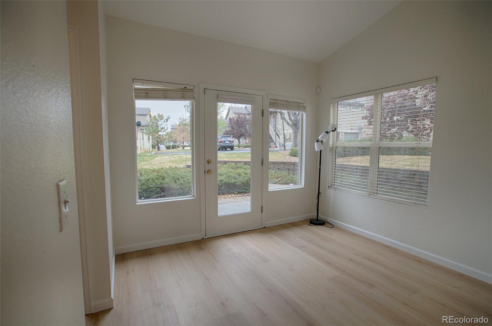 MLS Image #10 for 18201 e greenwood drive a,aurora, Colorado