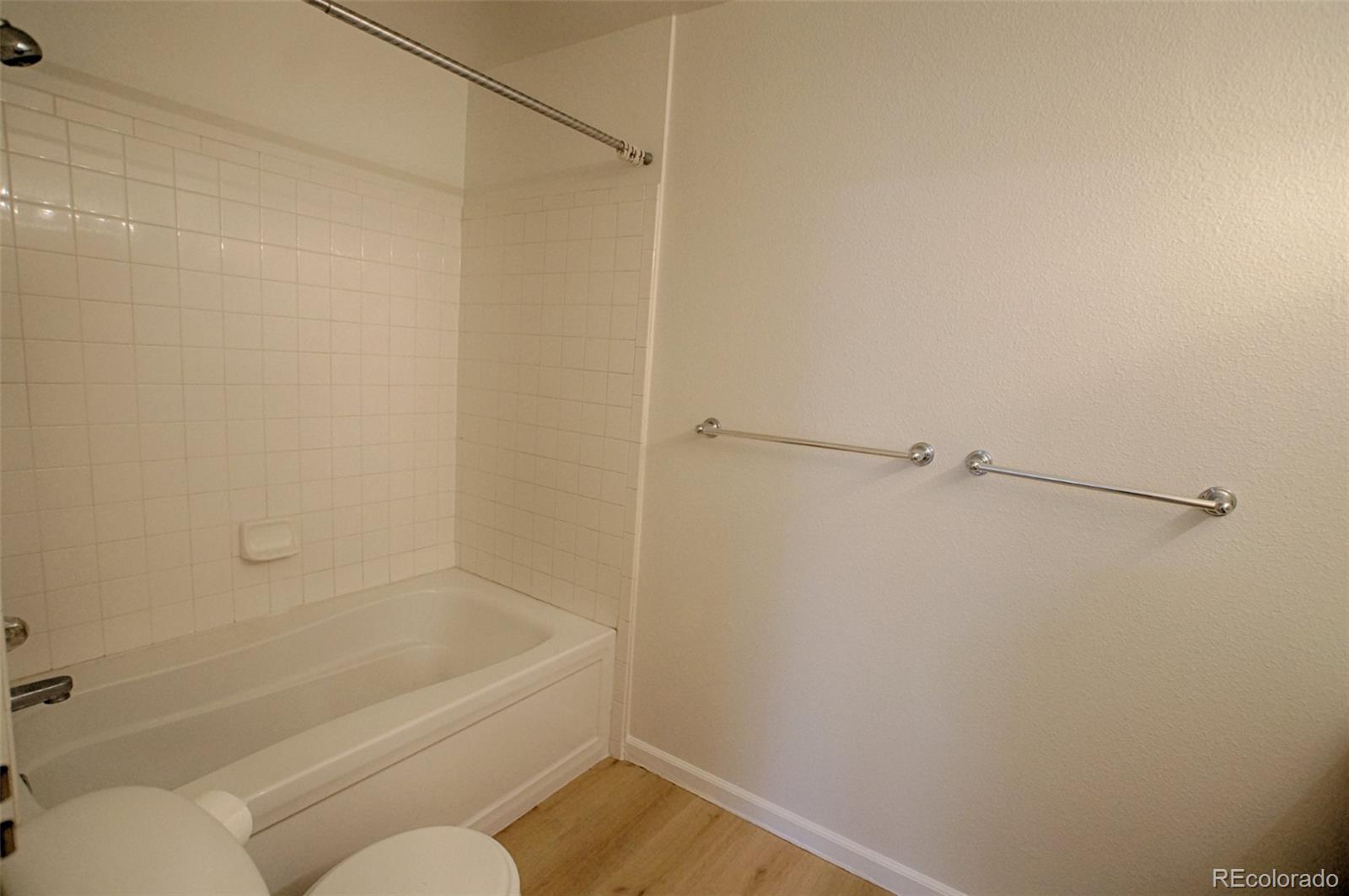MLS Image #15 for 18201 e greenwood drive a,aurora, Colorado