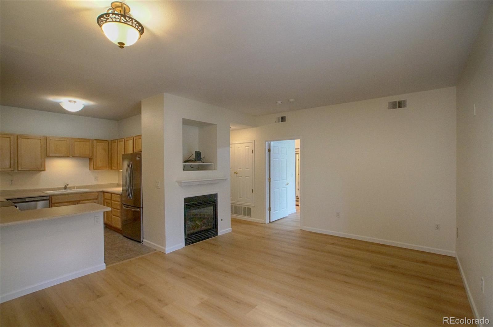 MLS Image #2 for 18201 e greenwood drive a,aurora, Colorado