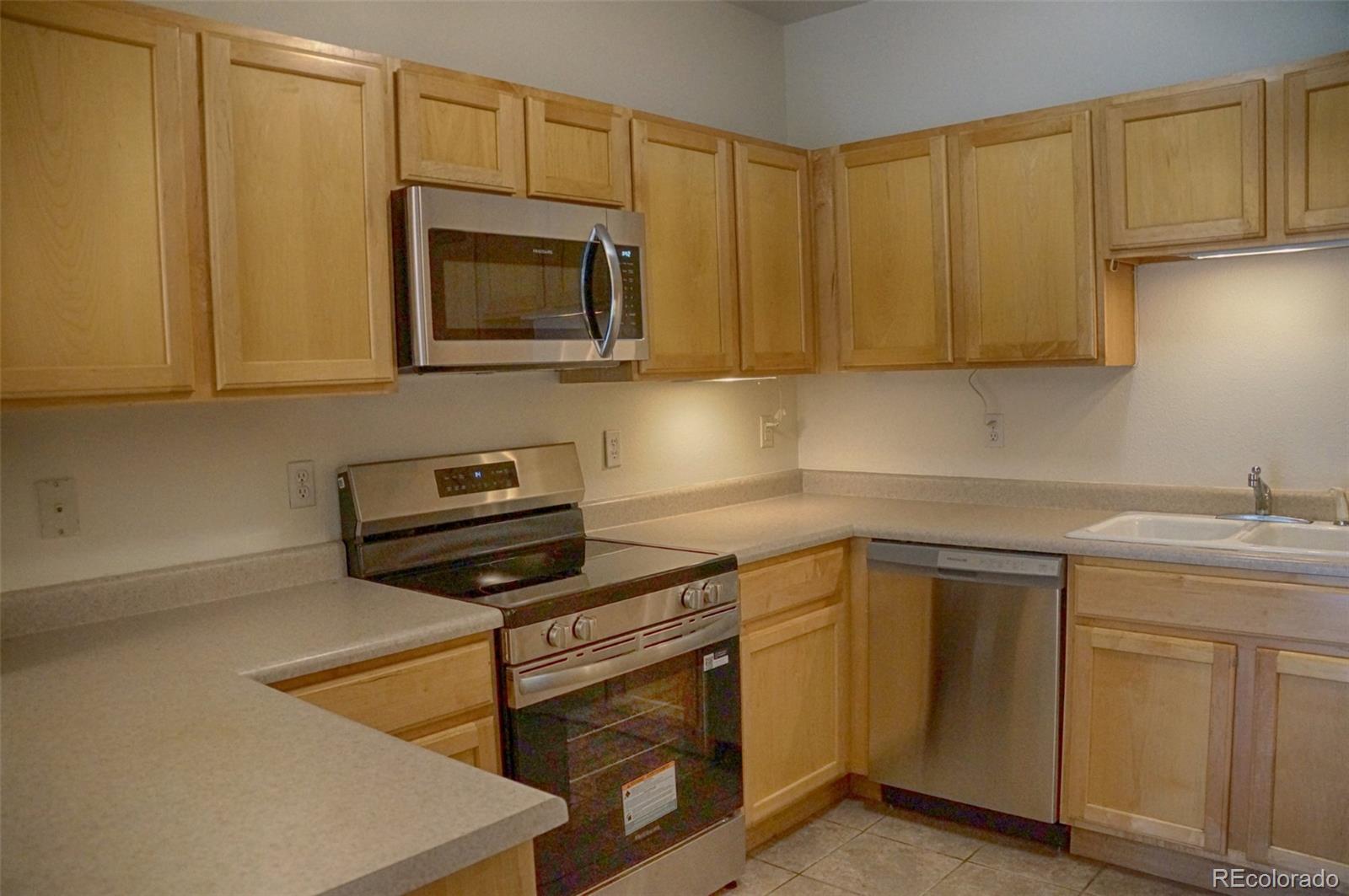 MLS Image #6 for 18201 e greenwood drive a,aurora, Colorado