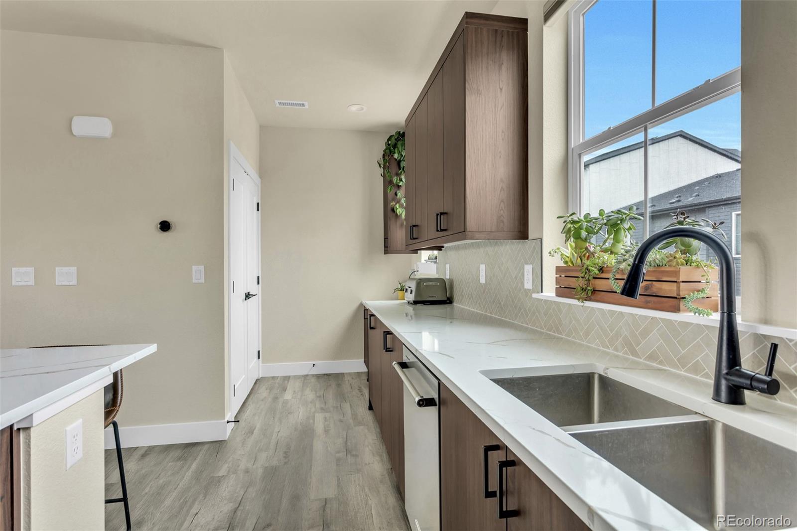 MLS Image #12 for 10290  milwaukee circle,denver, Colorado