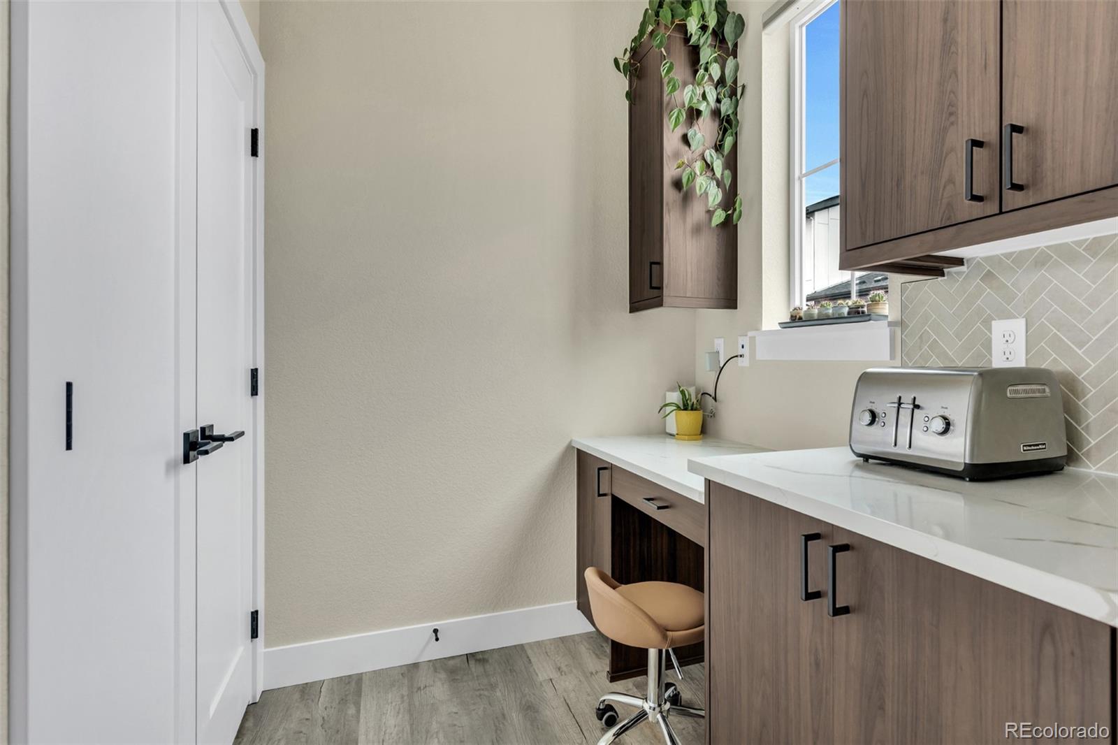 MLS Image #14 for 10290  milwaukee circle,denver, Colorado