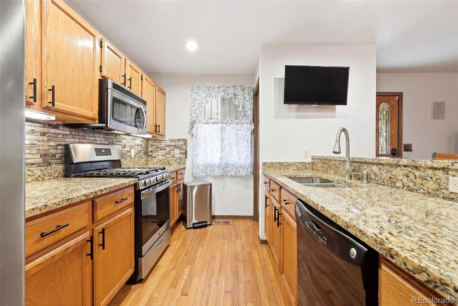 MLS Image #4 for 455  ingalls street,lakewood, Colorado