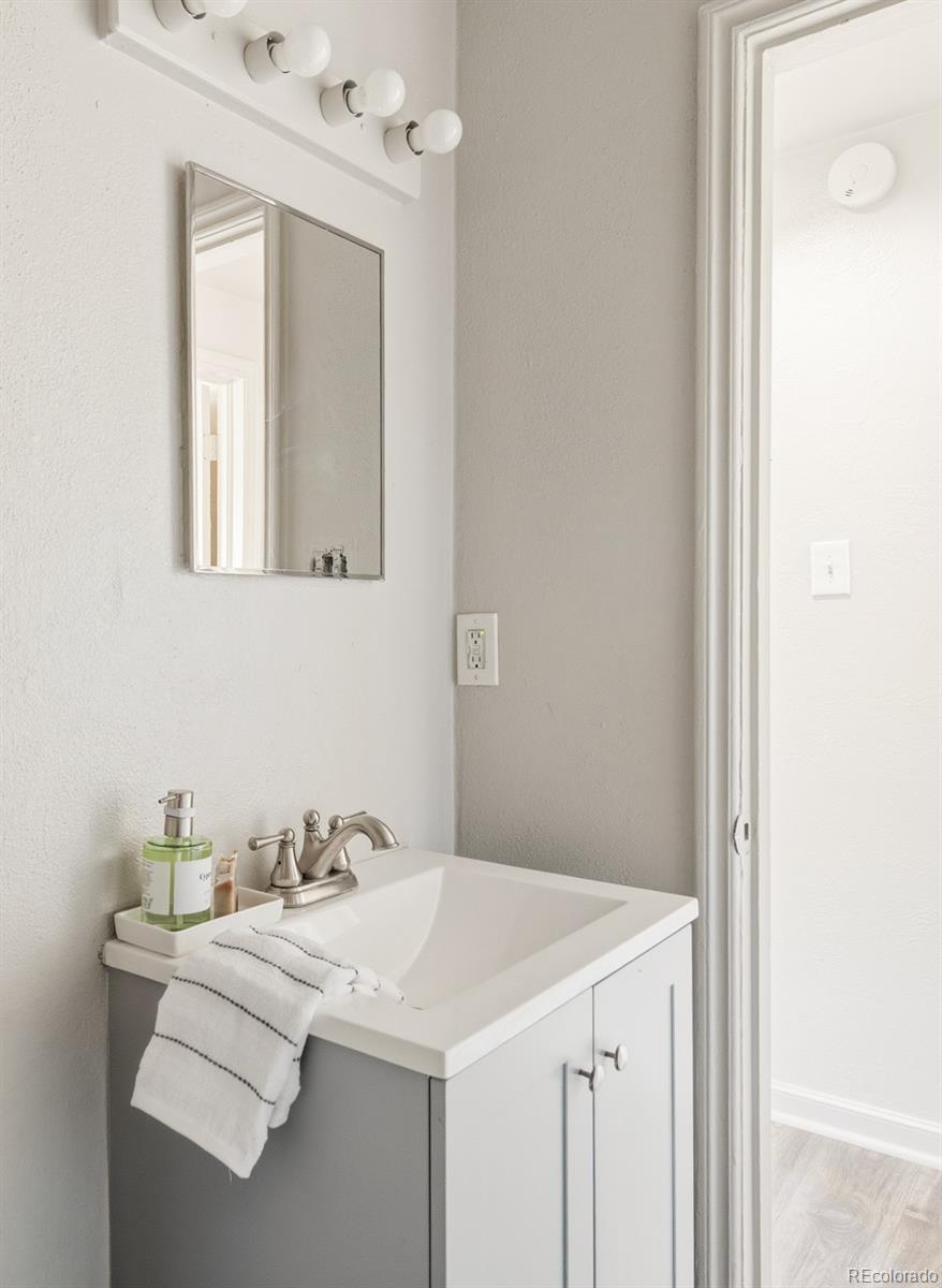 MLS Image #18 for 2690 e 49th avenue,denver, Colorado