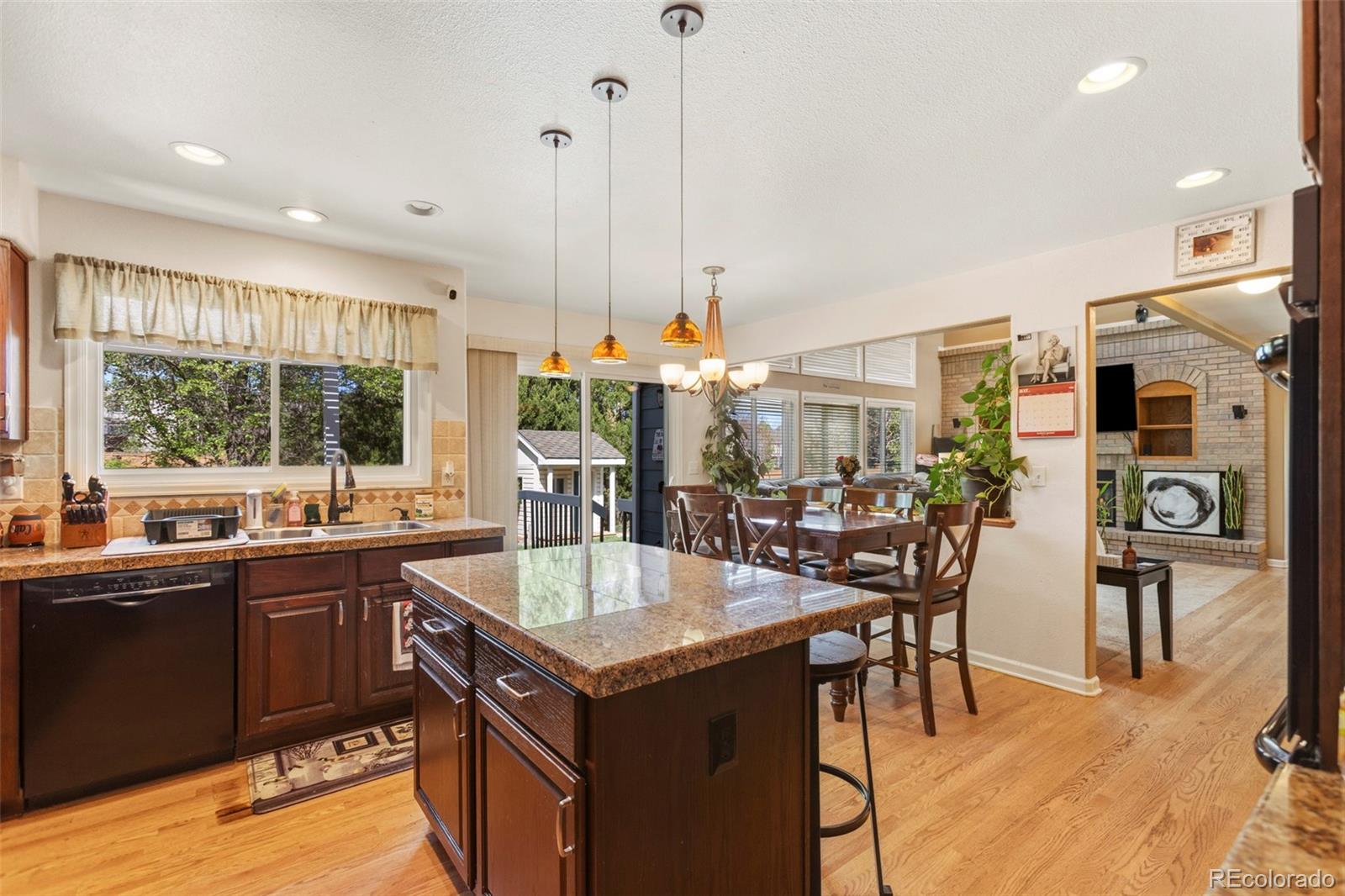 MLS Image #12 for 5606 s helena court,centennial, Colorado