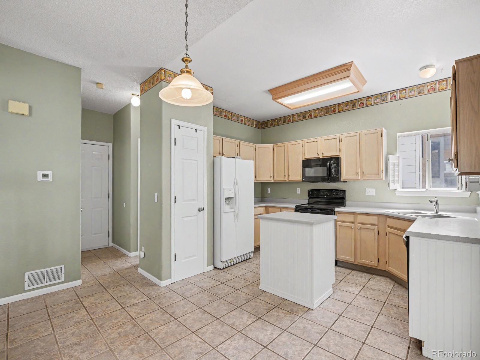 MLS Image #32 for 20636 e oxford place,aurora, Colorado