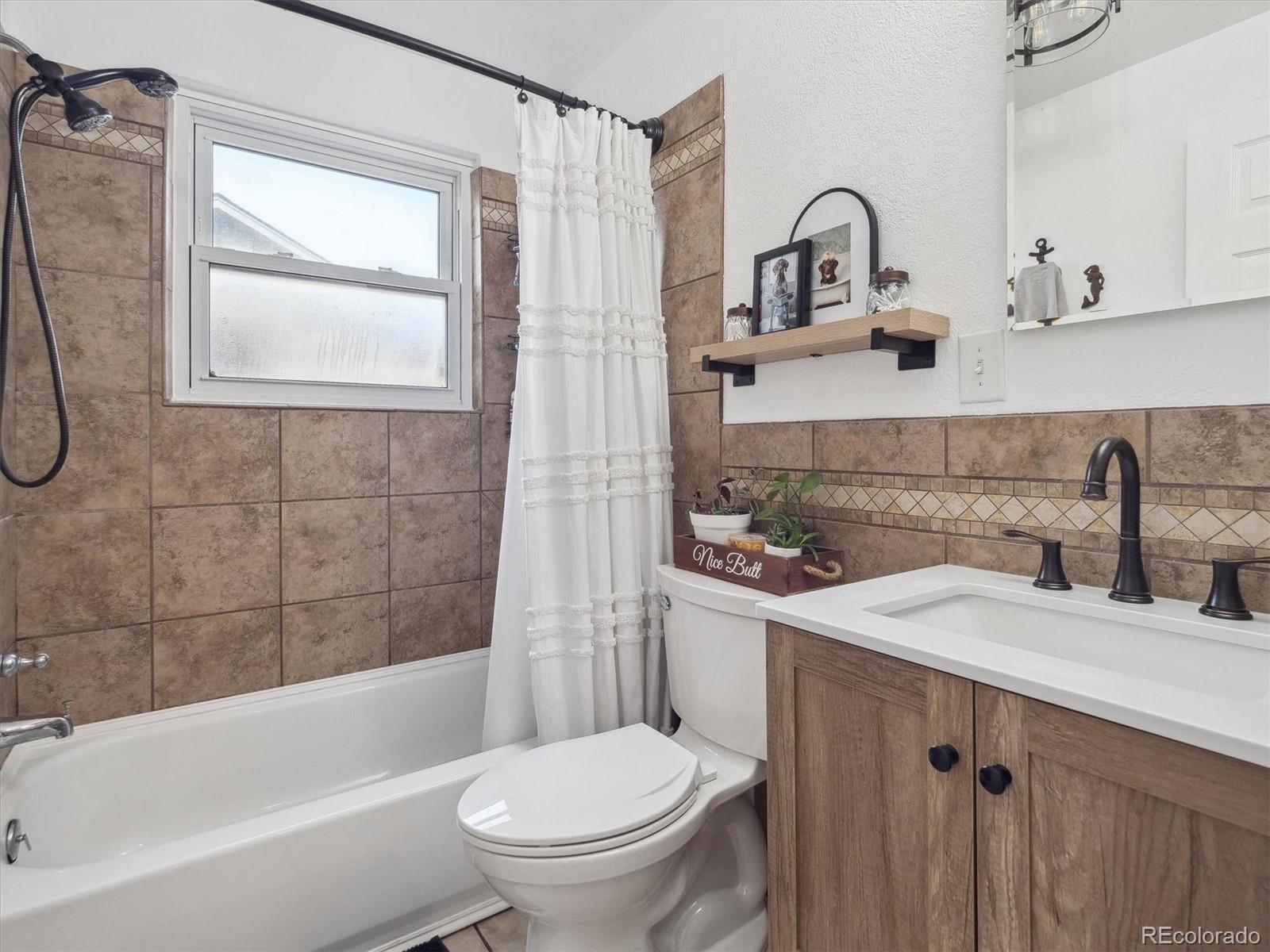 MLS Image #14 for 5479 s huron way,littleton, Colorado