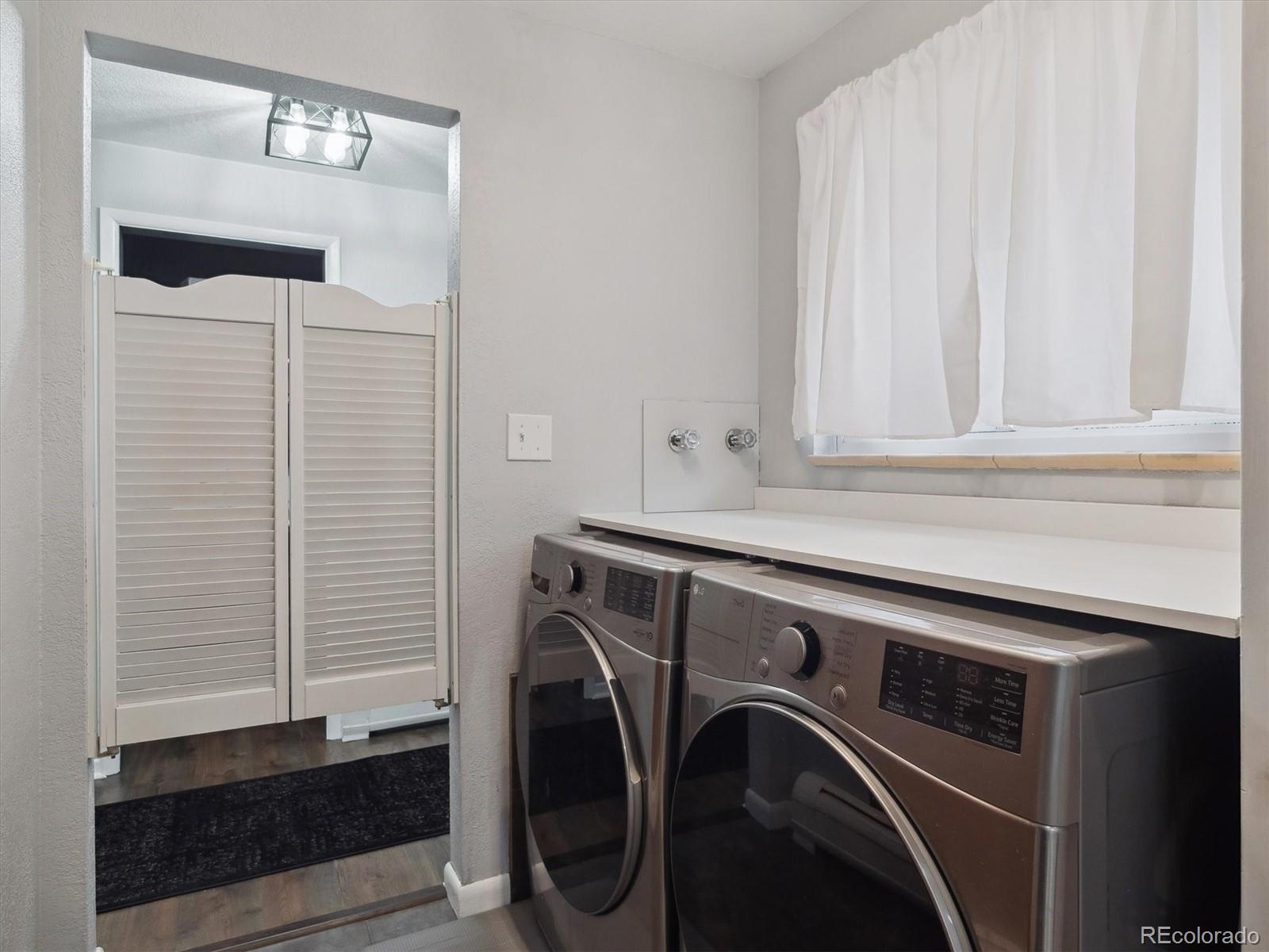 MLS Image #15 for 5479 s huron way,littleton, Colorado