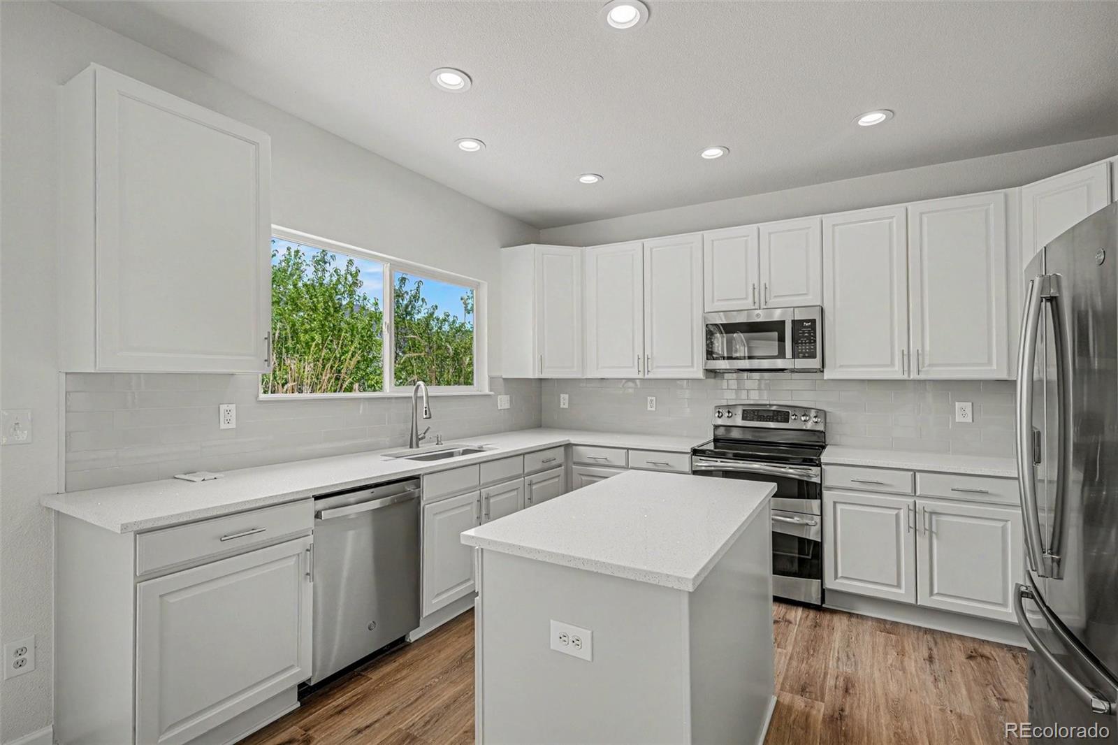 MLS Image #1 for 9404  painted canyon circle,highlands ranch, Colorado