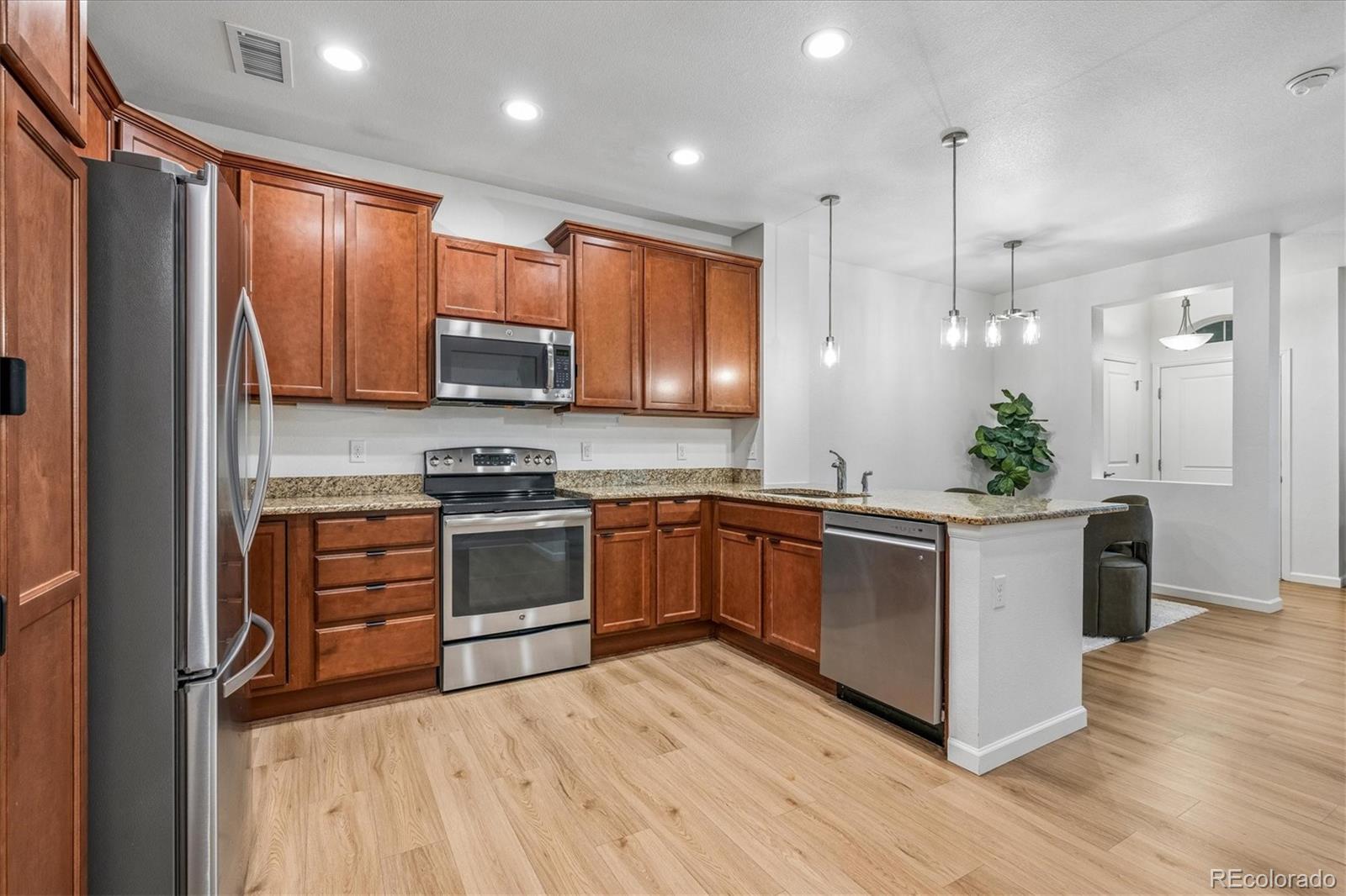 MLS Image #13 for 8925 e phillips drive ,centennial, Colorado