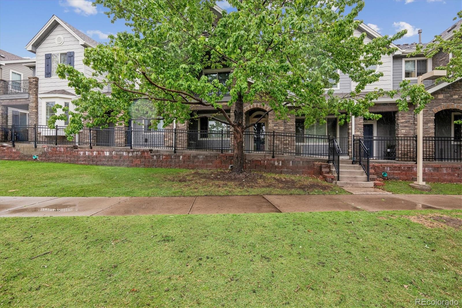 MLS Image #2 for 8925 e phillips drive ,centennial, Colorado