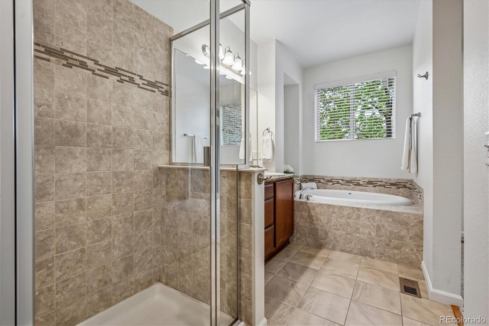 MLS Image #21 for 8925 e phillips drive ,centennial, Colorado