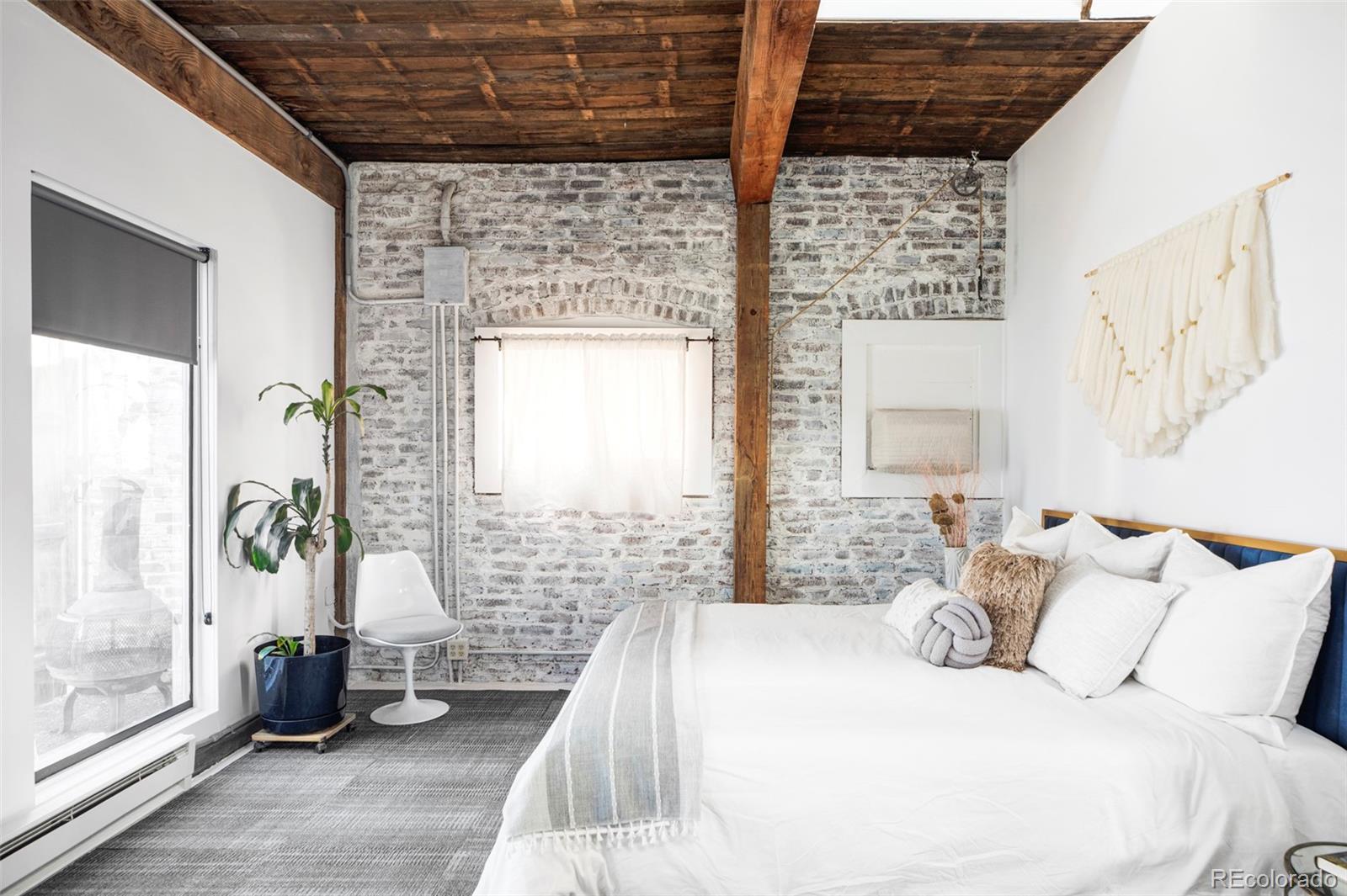 MLS Image #10 for 3733 n franklin street,denver, Colorado