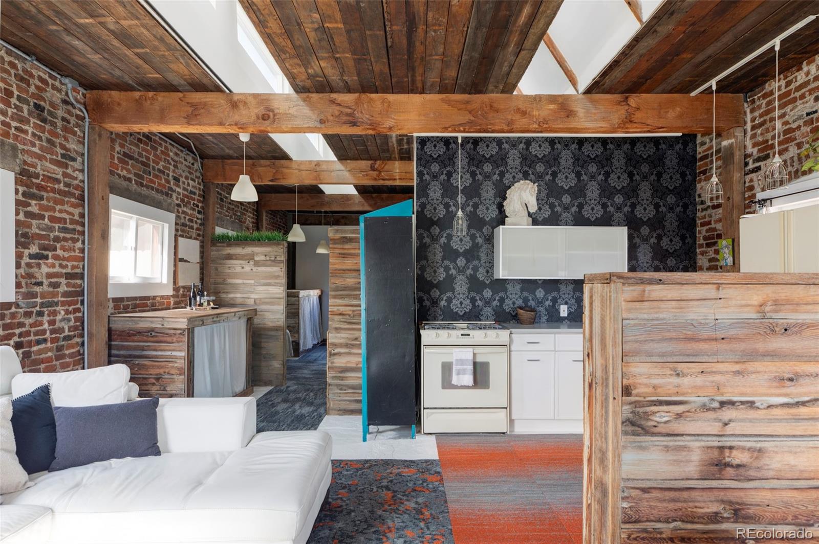 MLS Image #4 for 3733 n franklin street,denver, Colorado