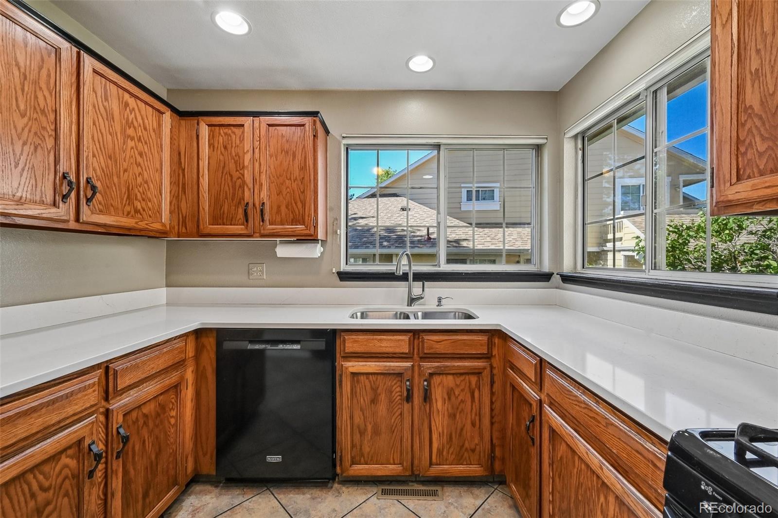MLS Image #10 for 3990 s rifle court,aurora, Colorado
