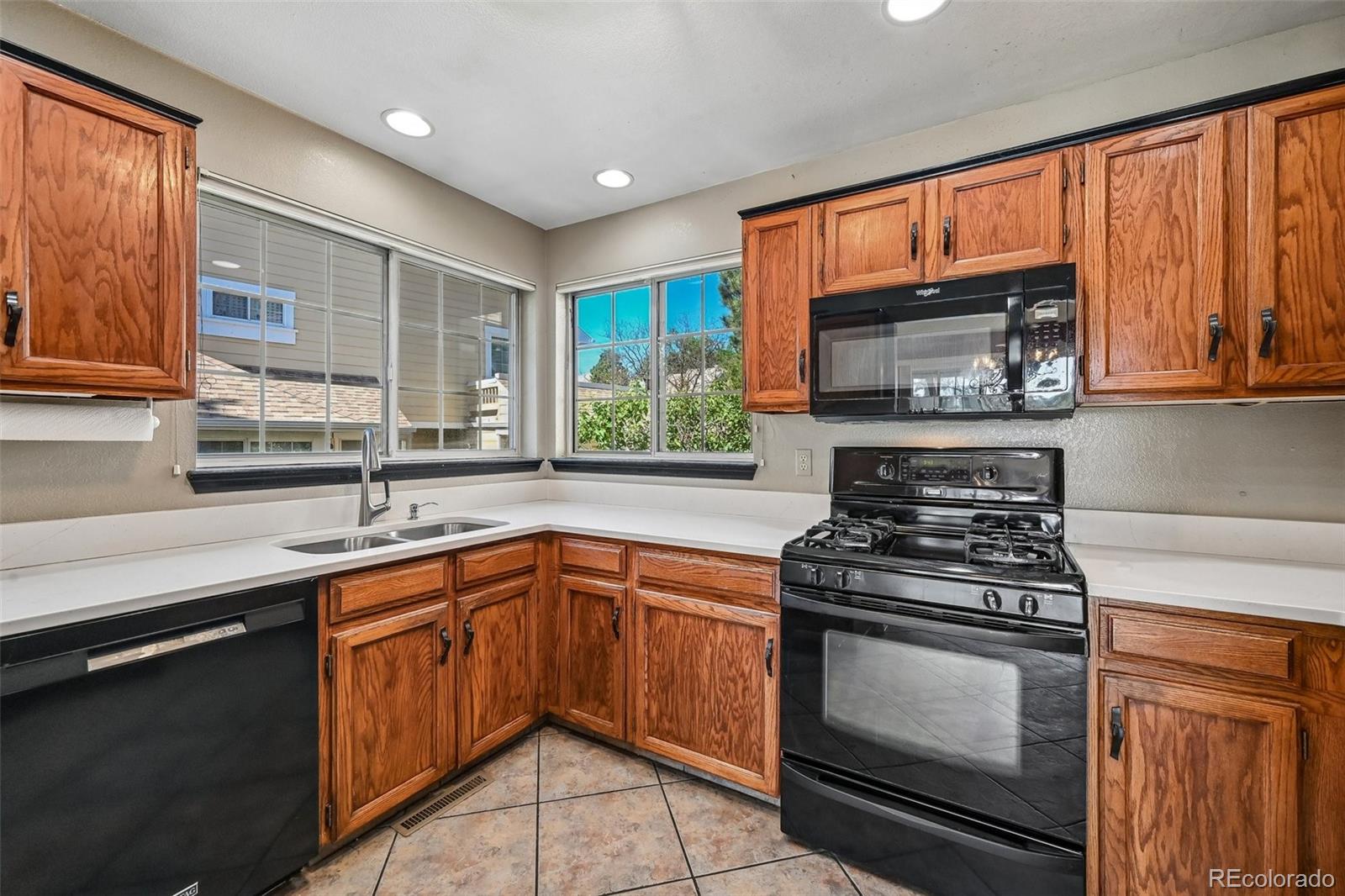 MLS Image #14 for 3990 s rifle court,aurora, Colorado