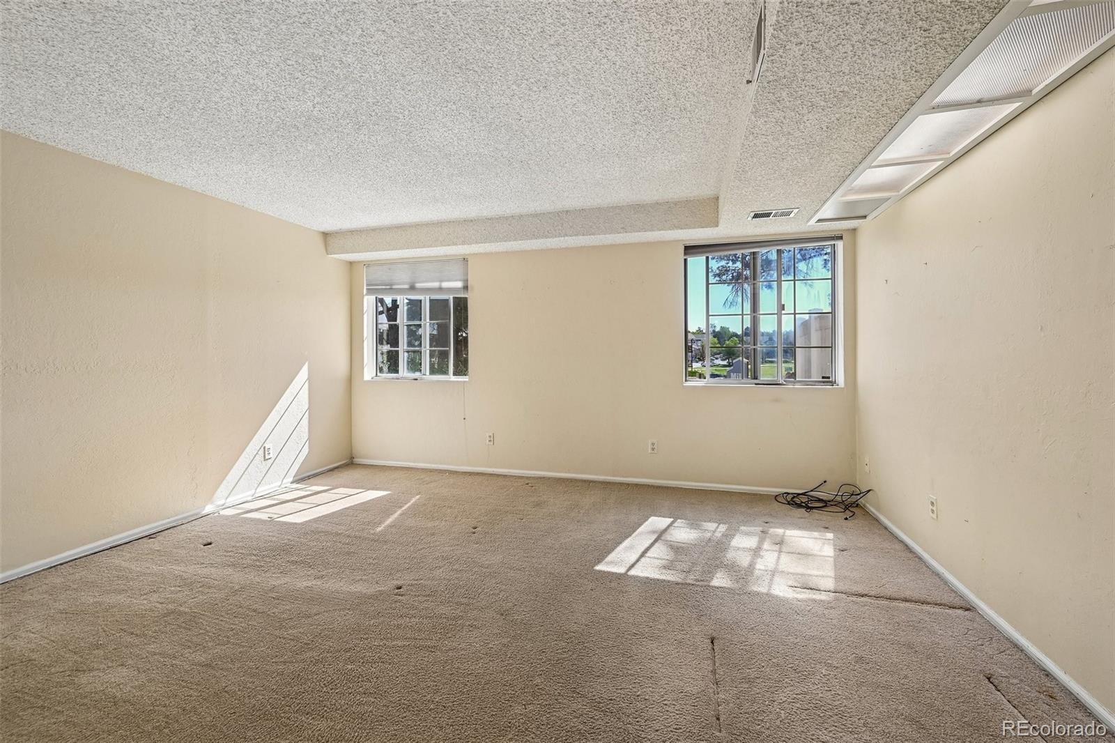 MLS Image #31 for 3990 s rifle court,aurora, Colorado