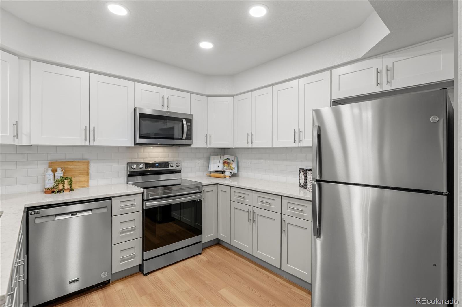 MLS Image #17 for 1408 e nichols circle ,centennial, Colorado
