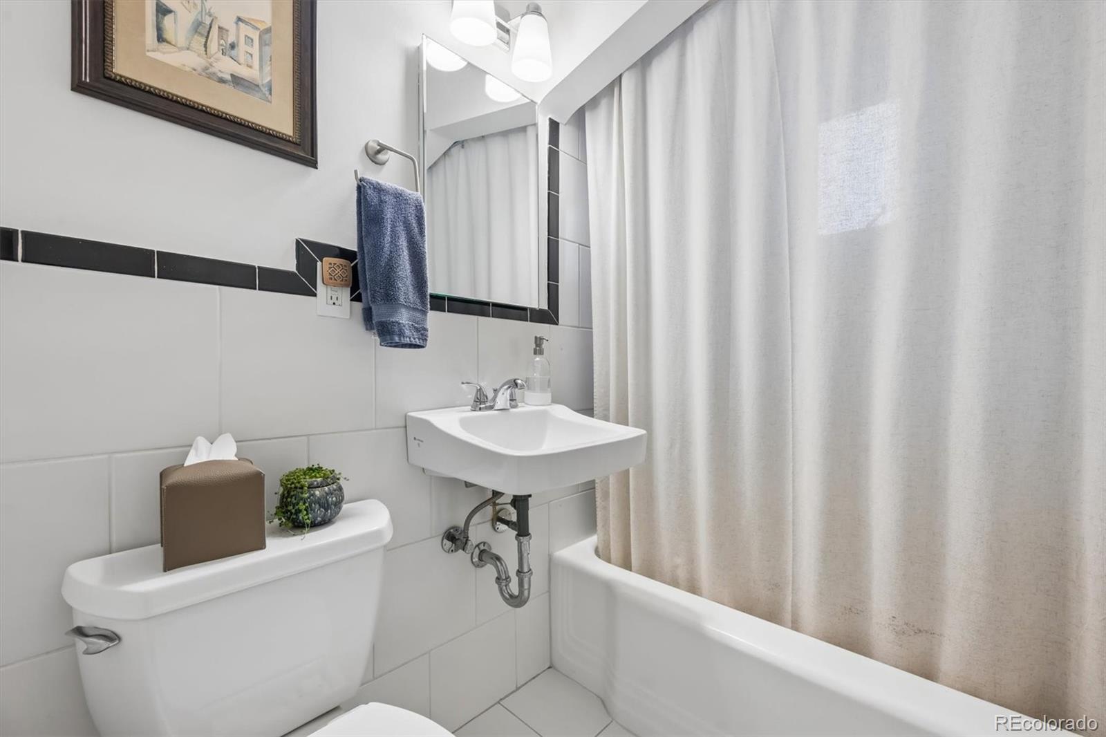 MLS Image #12 for 4565 w 35th avenue,denver, Colorado
