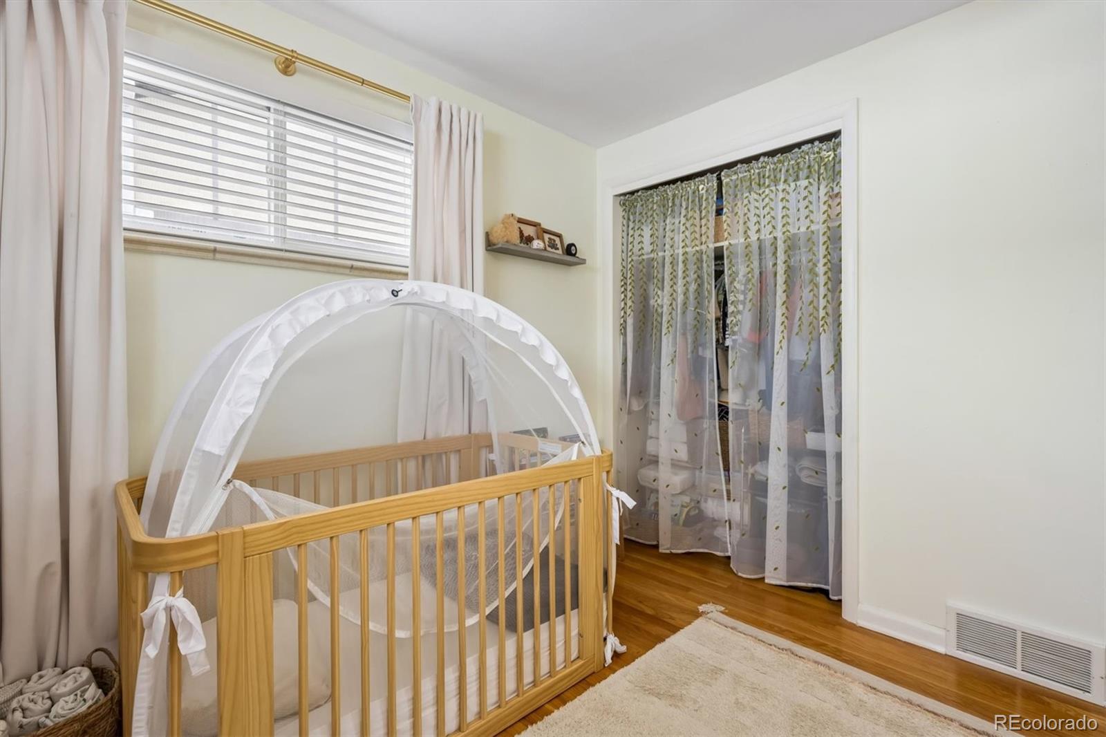 MLS Image #14 for 4565 w 35th avenue,denver, Colorado