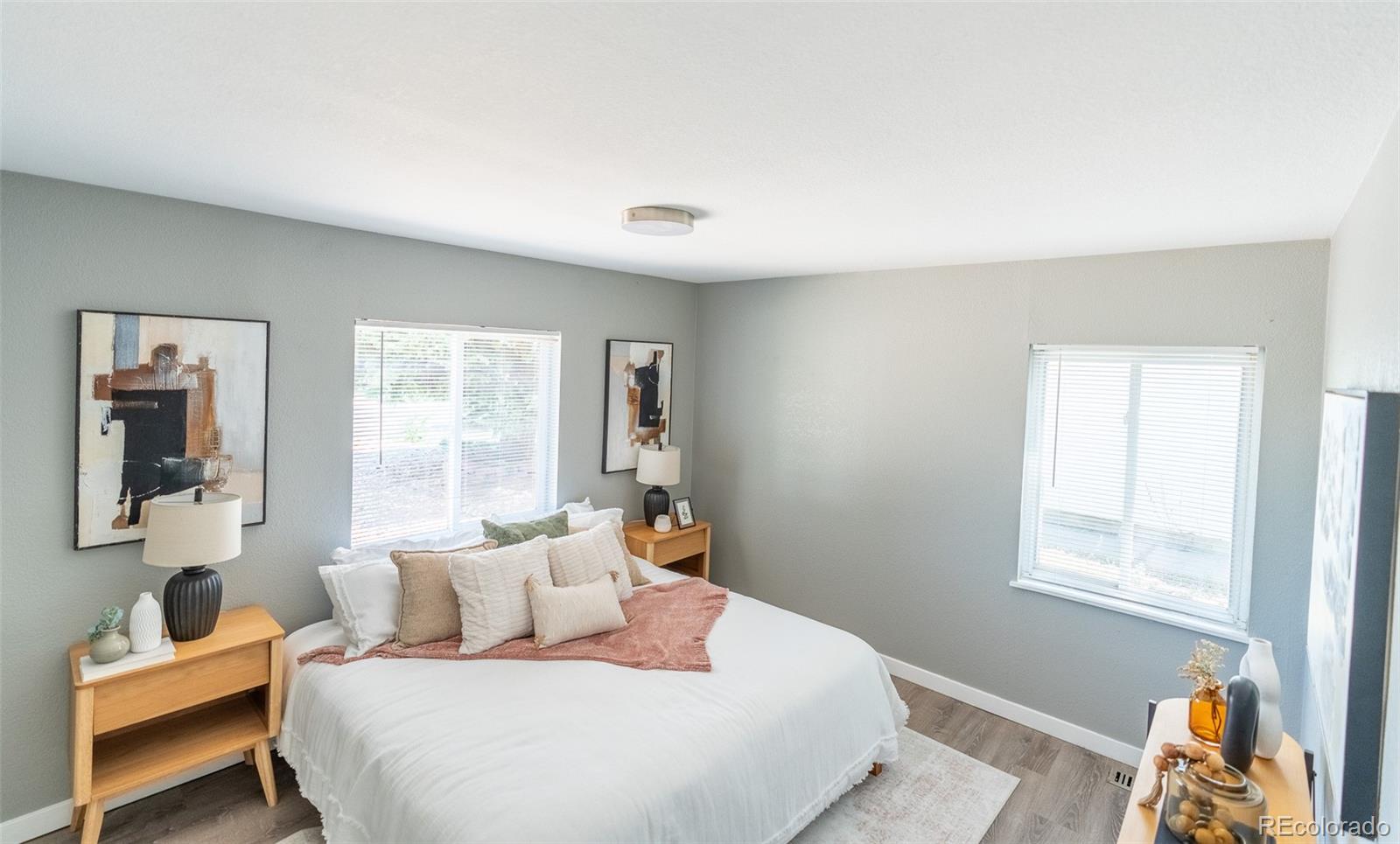 MLS Image #4 for 3001 s forest street,denver, Colorado