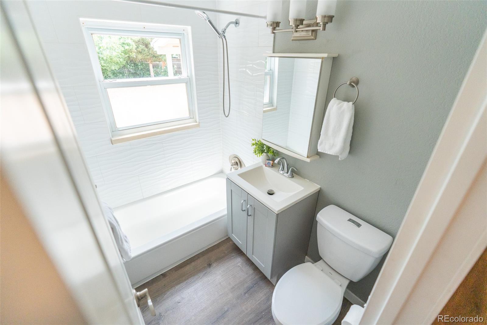 MLS Image #5 for 3001 s forest street,denver, Colorado