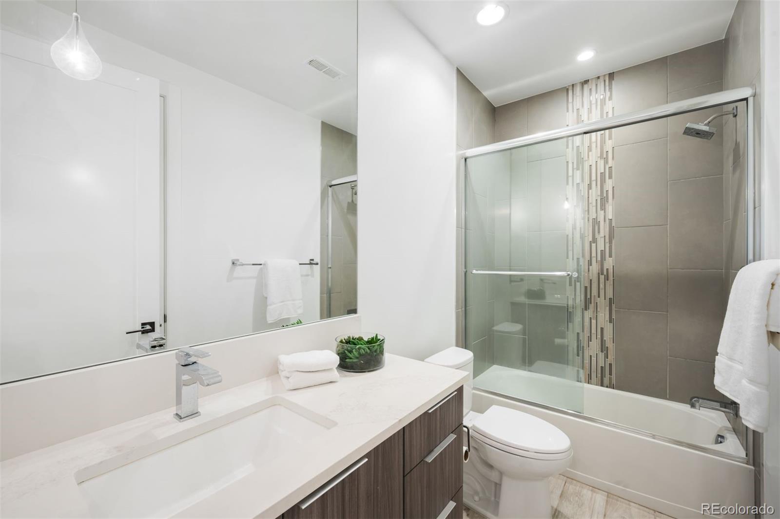 MLS Image #37 for 3528 e virginia avenue,denver, Colorado