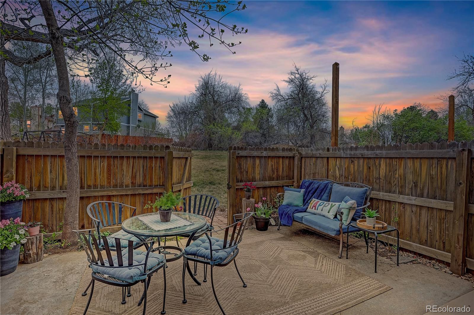 MLS Image #2 for 1228 s flower circle b,lakewood, Colorado