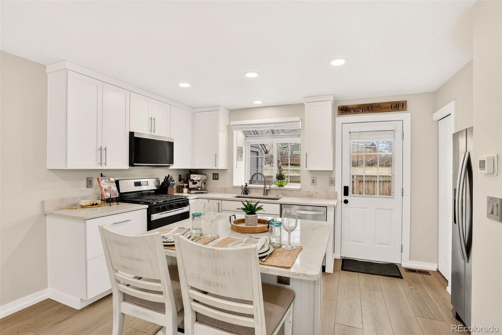 MLS Image #5 for 1228 s flower circle b,lakewood, Colorado