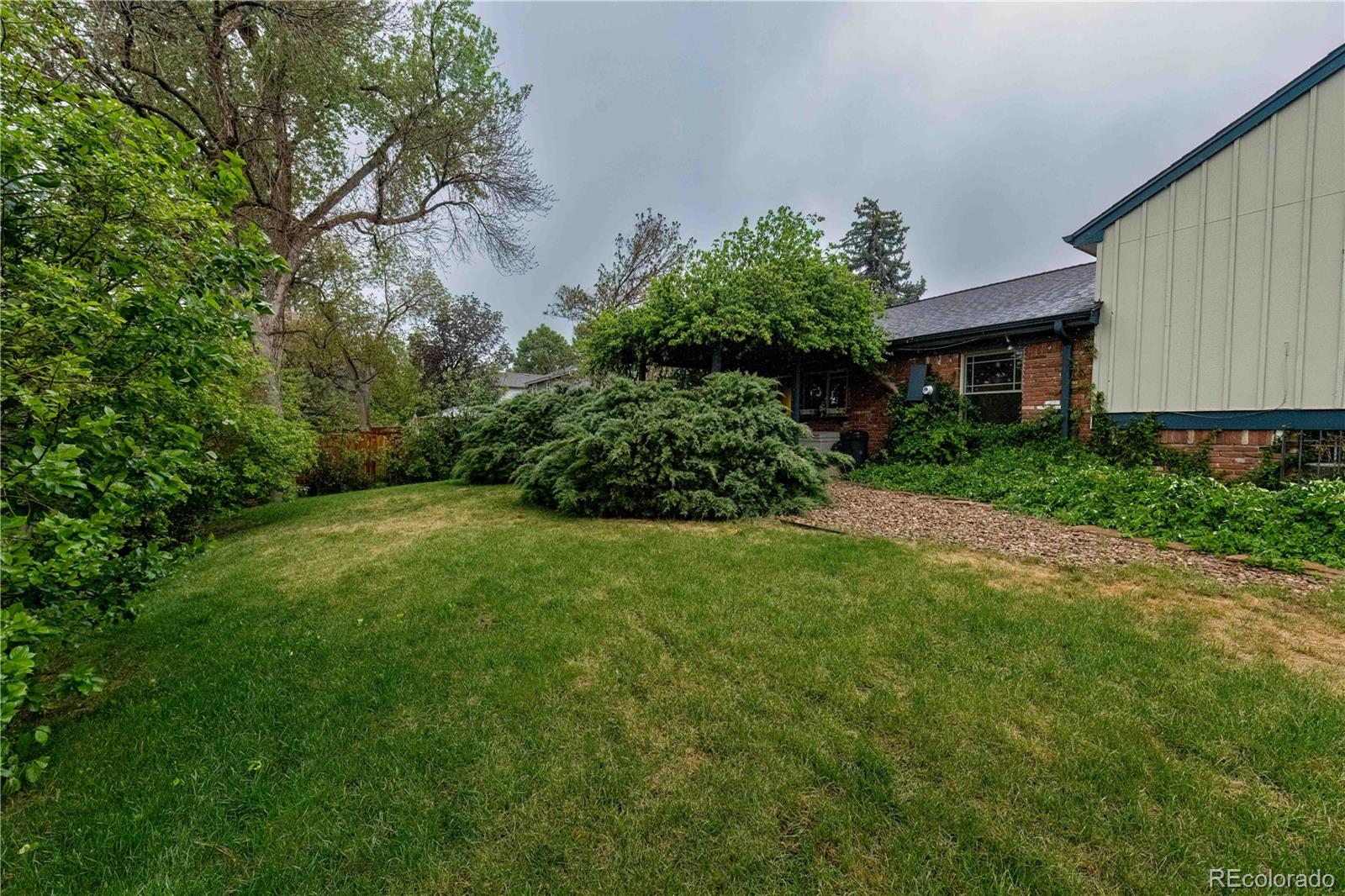MLS Image #2 for 2933 s macon street,aurora, Colorado