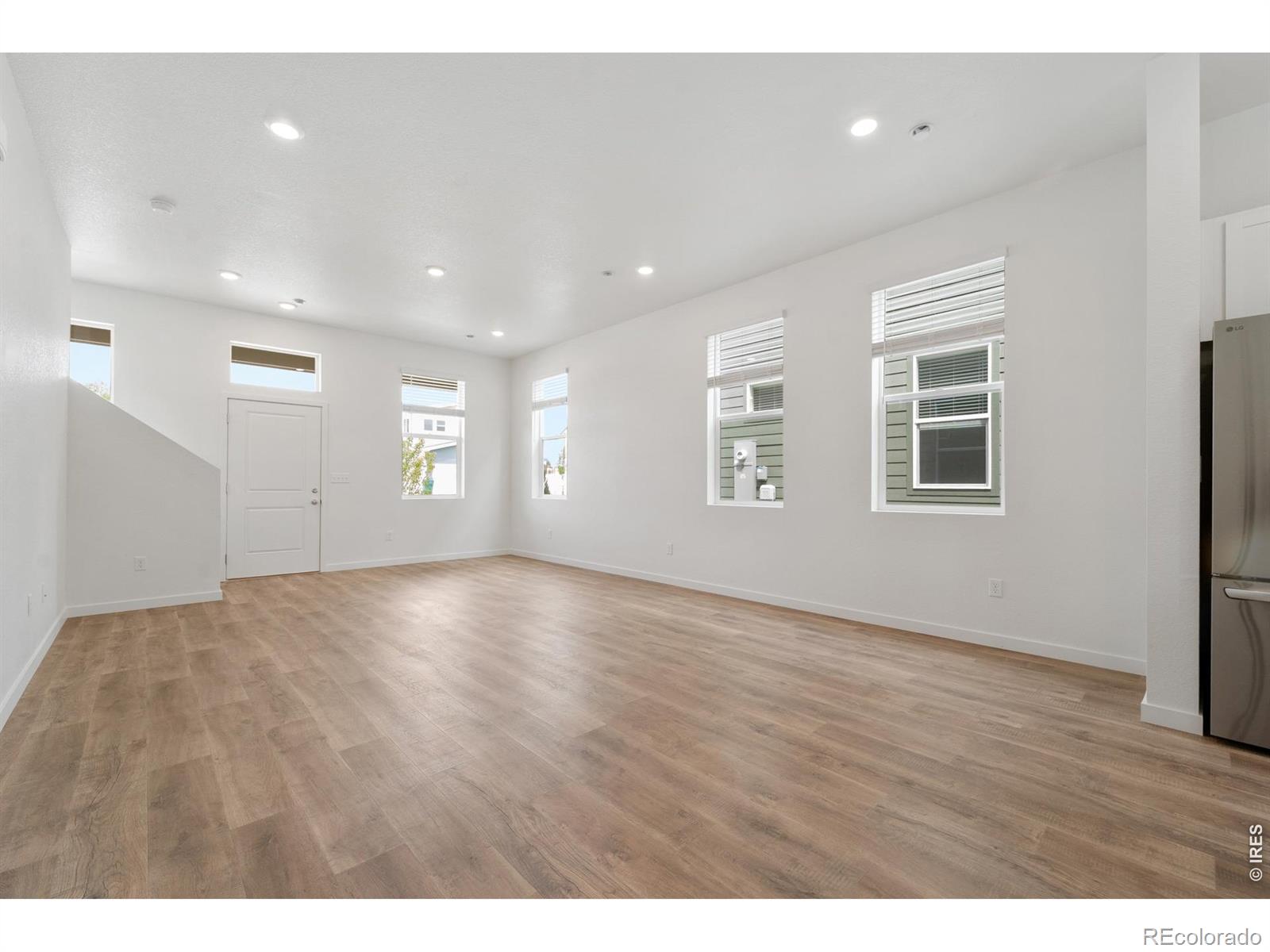 MLS Image #8 for 3908  lake clark street,evans, Colorado